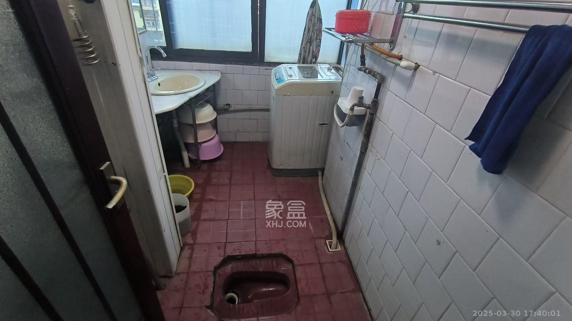 望江公寓 3室2厅2卫 1600.0元/月 望江公寓 3室2厅2卫 1600.0元/月室内图