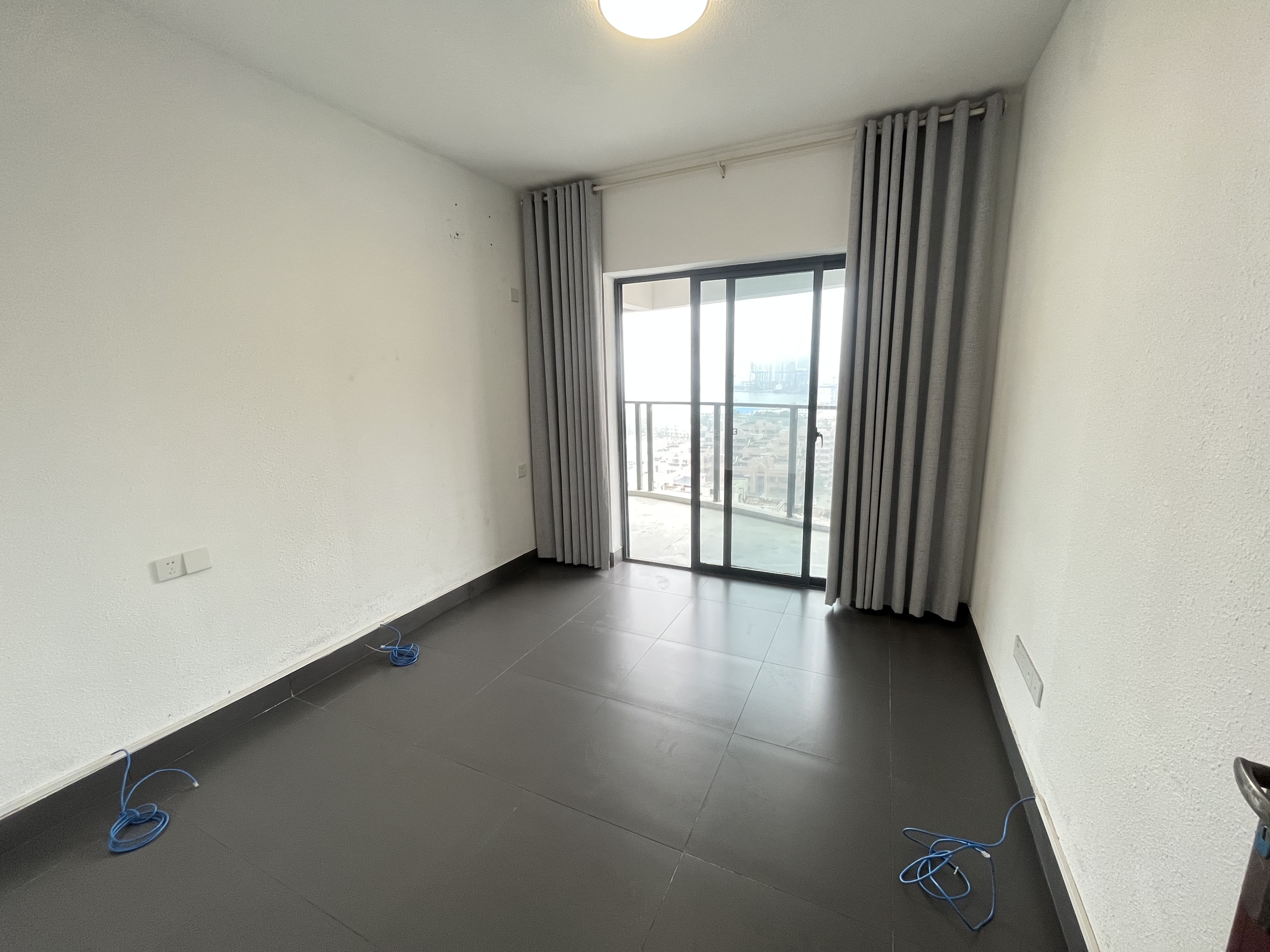 滨海幸福里 3室2厅2卫 3900.0元/月 滨海幸福里 3室2厅2卫 3900.0元/月室内图