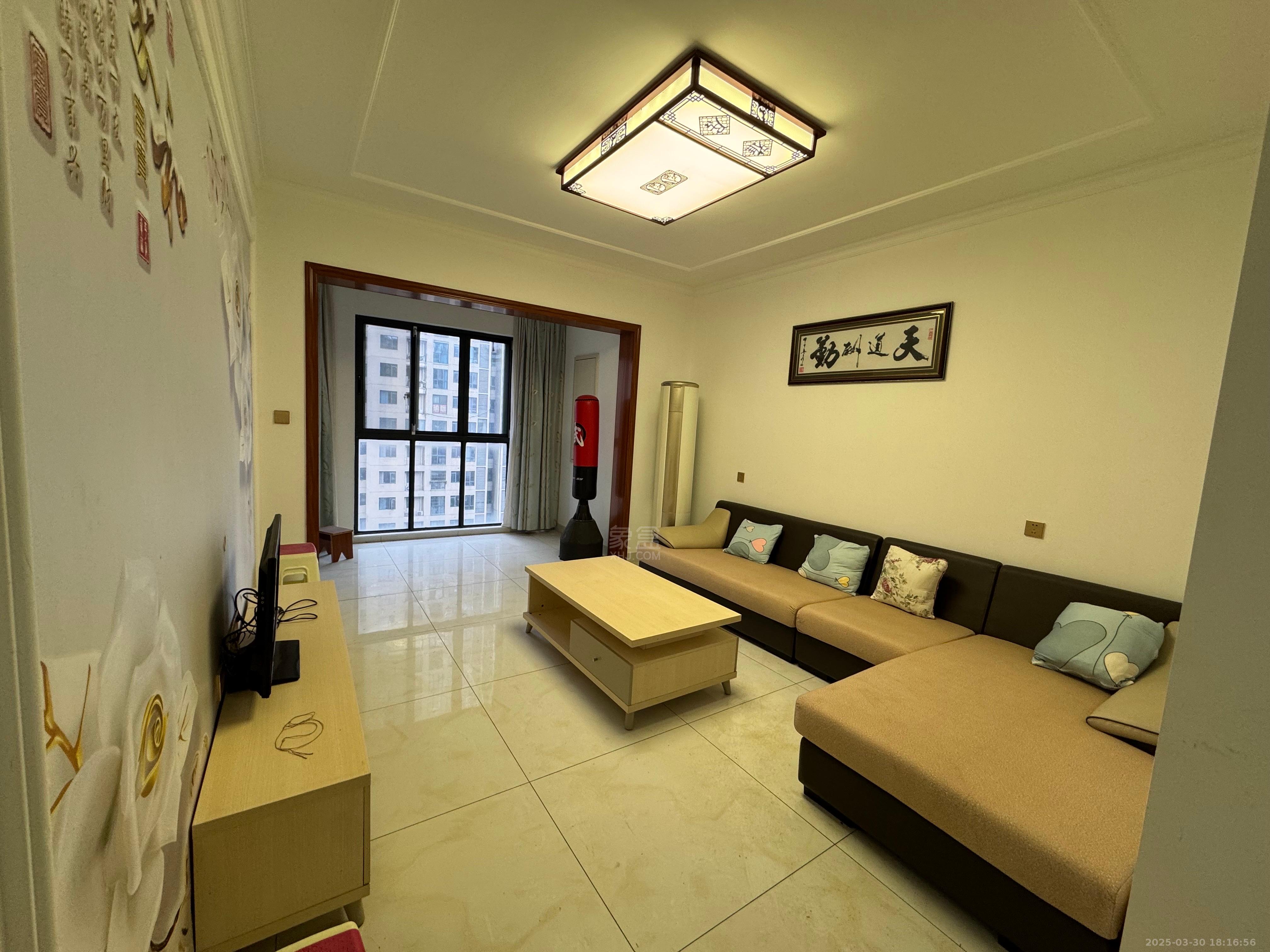 山水洲城华晨第一城 2室2厅1卫 1700.0元/月 山水洲城华晨第一城 2室2厅1卫 1700.0元/月室内图