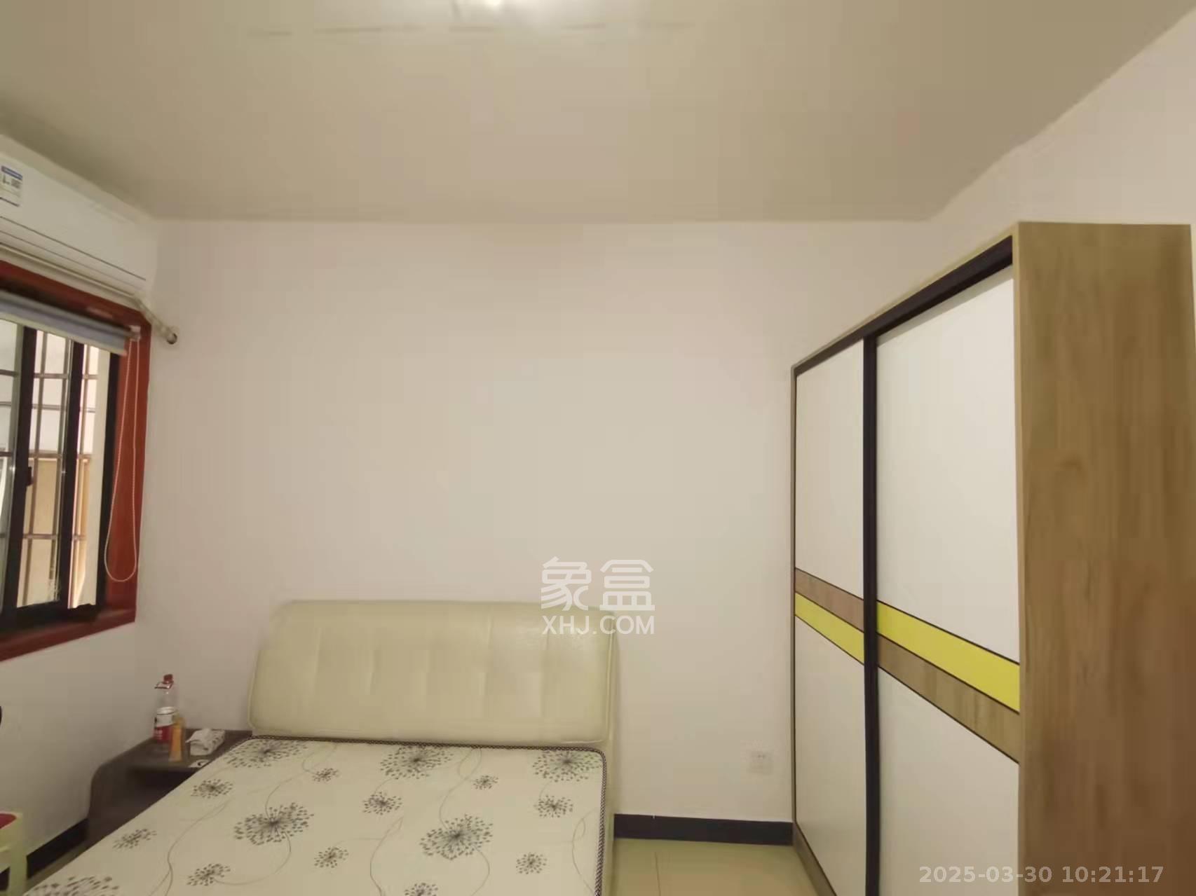圭塘三小区  2室2厅1卫   2400.00元/月室内图