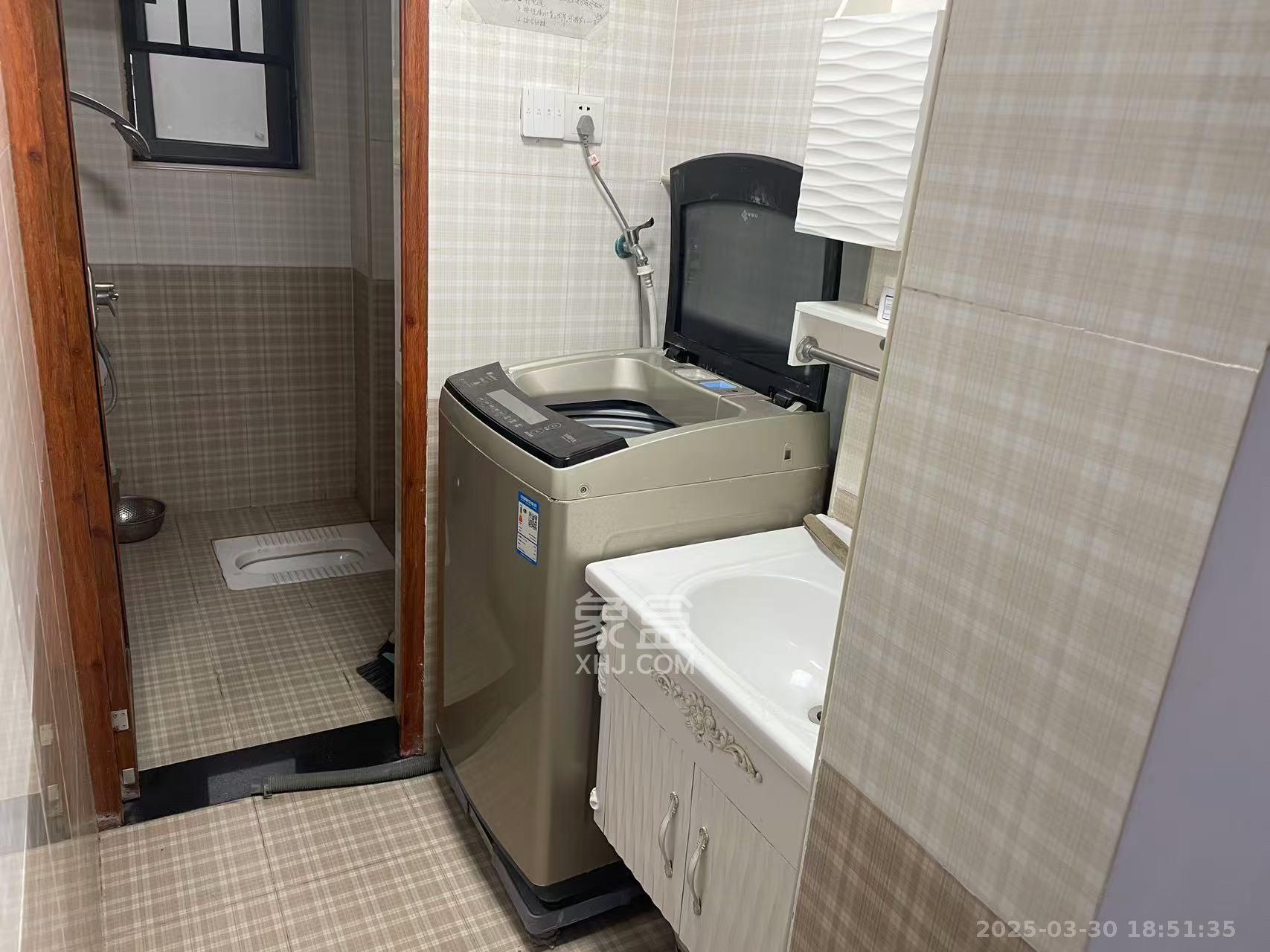 涉外花园 1室0厅1卫 1000.0元/月 涉外花园 1室0厅1卫 1000.0元/月室内图