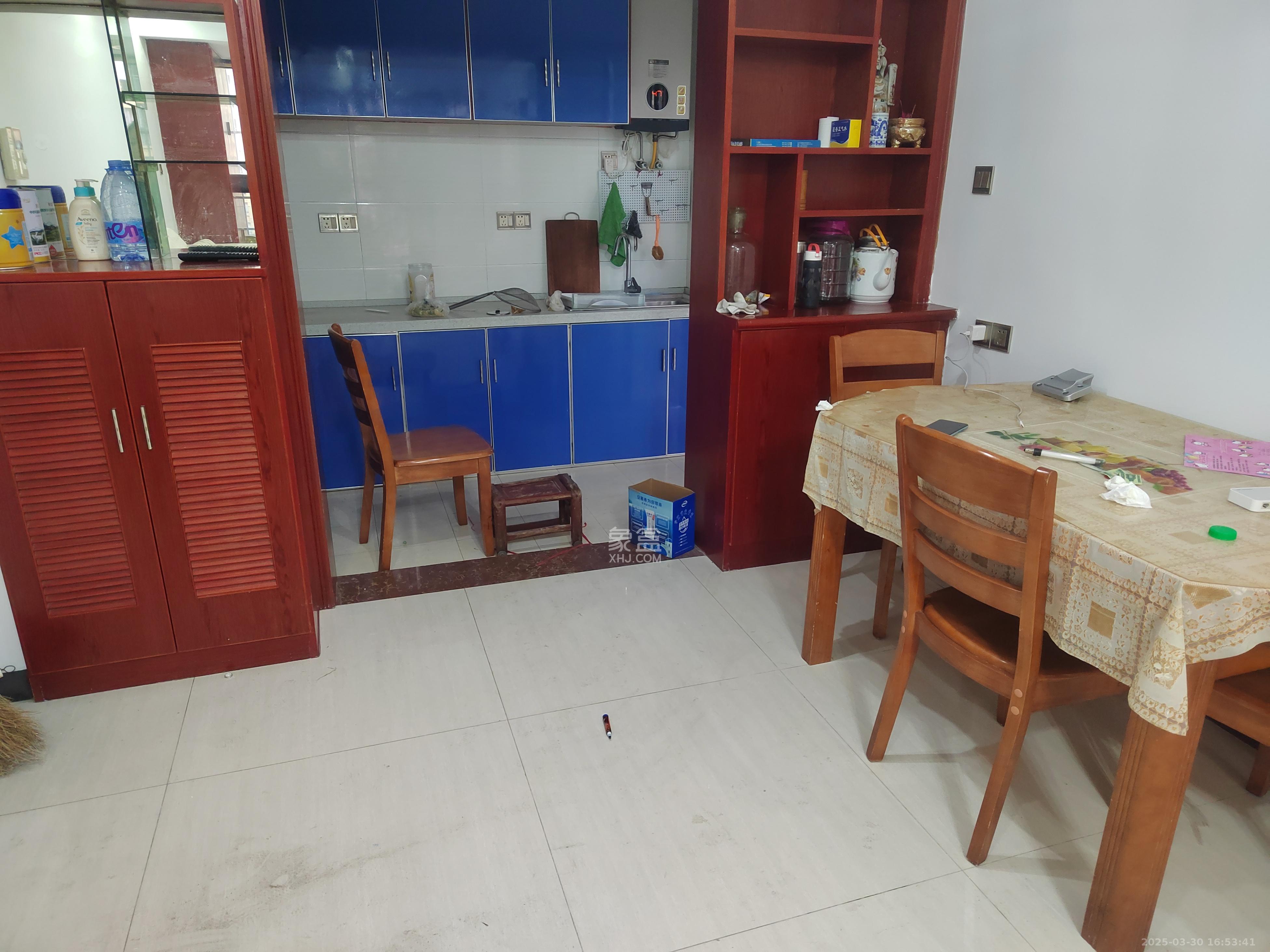 佳天名苑  3室2厅1卫   2000.00元/月室内图