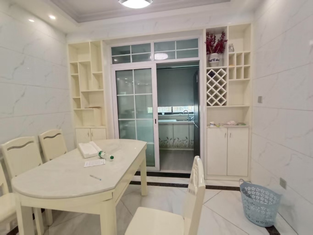 锦绣欣城 3室2厅1卫 72.8万 锦绣欣城 3室2厅1卫 72.8万室内图