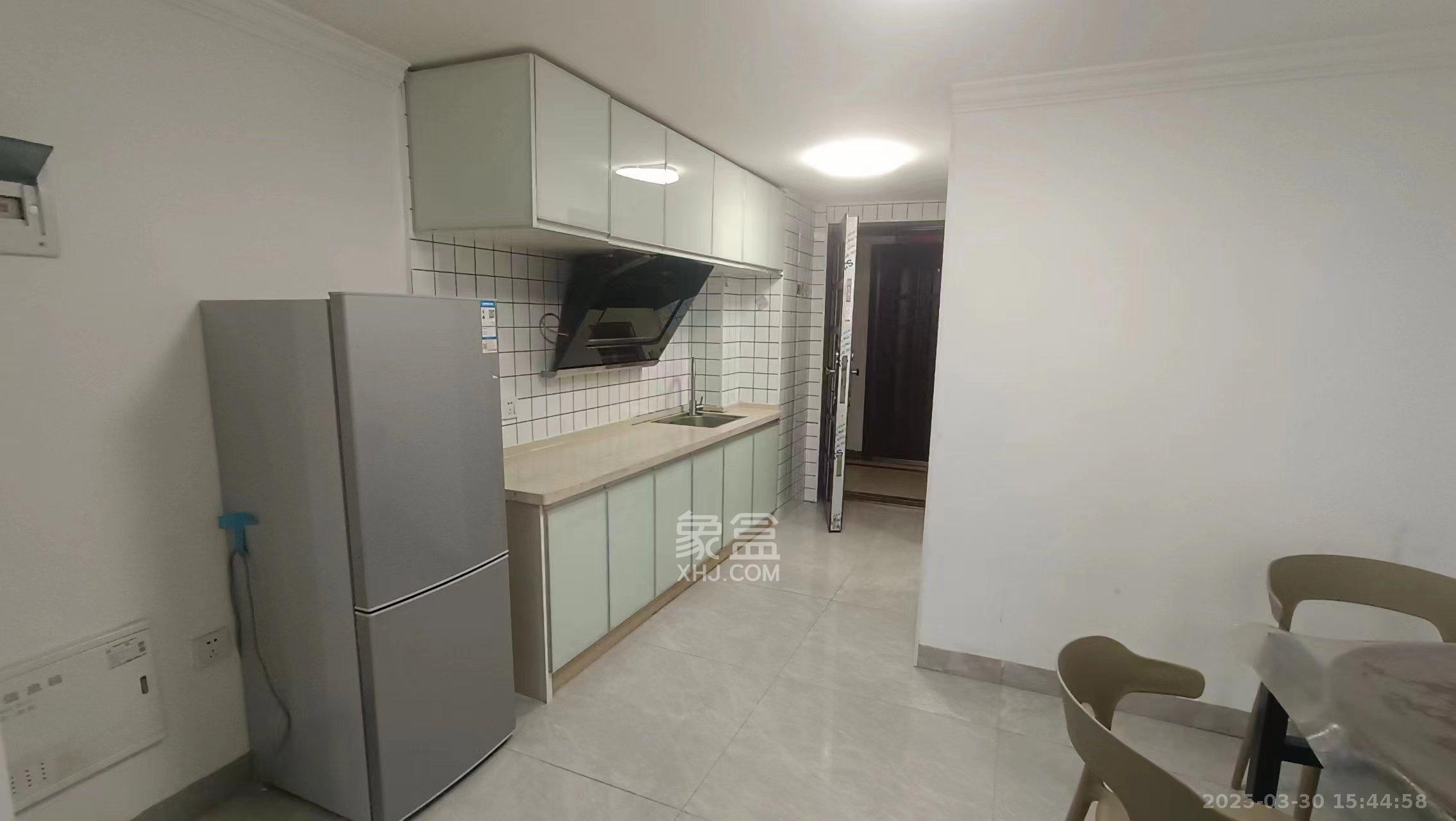 嘉宇银杉(嘉宇西苑) 1室1厅1卫 1550.0元/月 嘉宇银杉(嘉宇西苑) 1室1厅1卫 1550.0元/月室内图