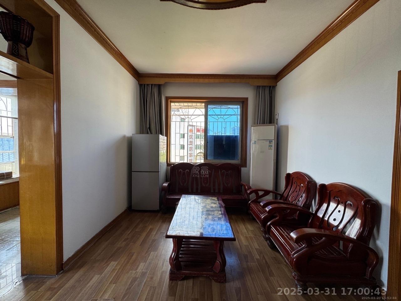 铁路小区  2室2厅1卫    900.0元/月 铁路小区  2室2厅1卫    900.0元/月室内图