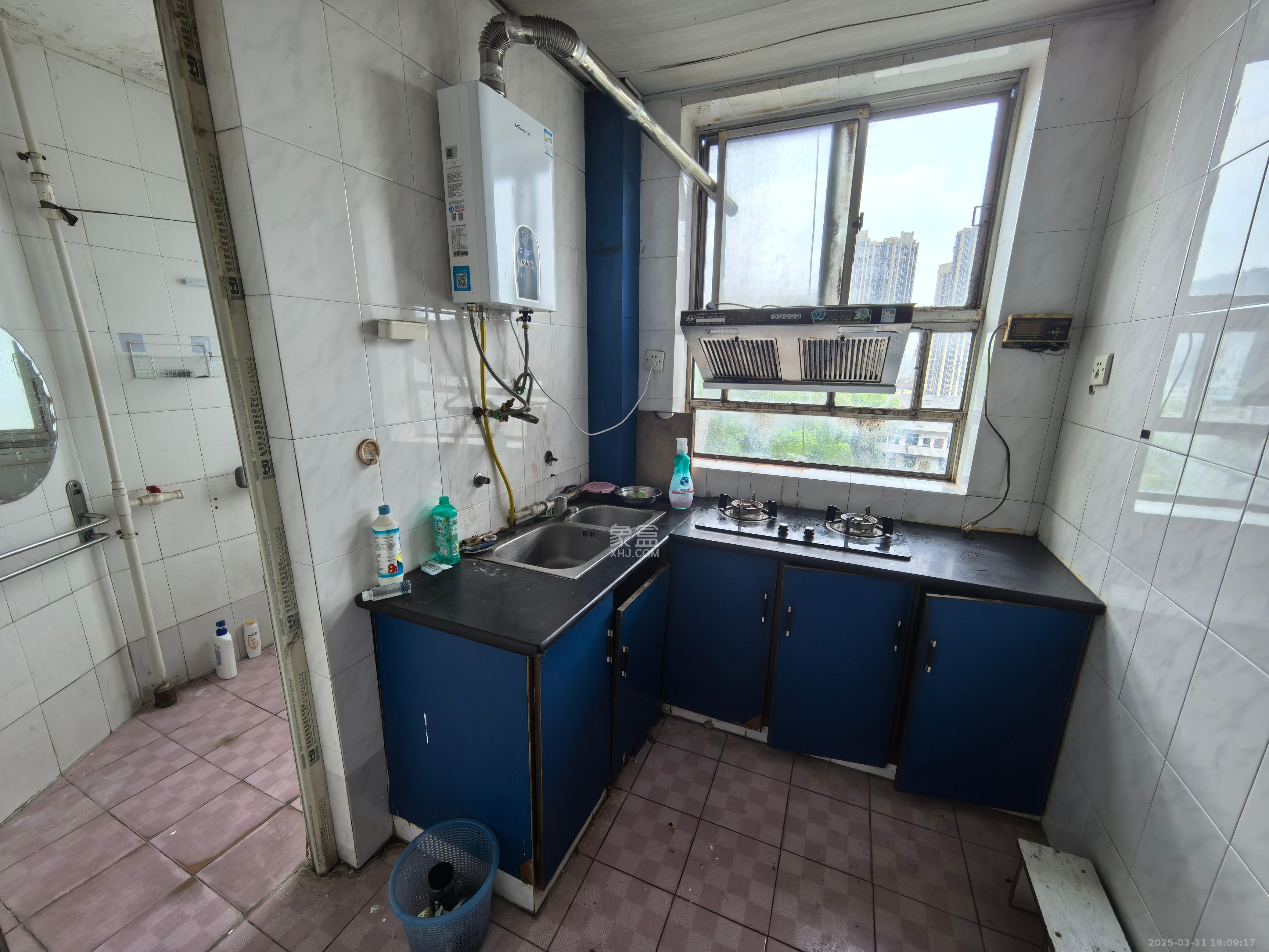 大吉小区 2室2厅1卫 1300.0元/月 大吉小区 2室2厅1卫 1300.0元/月室内图