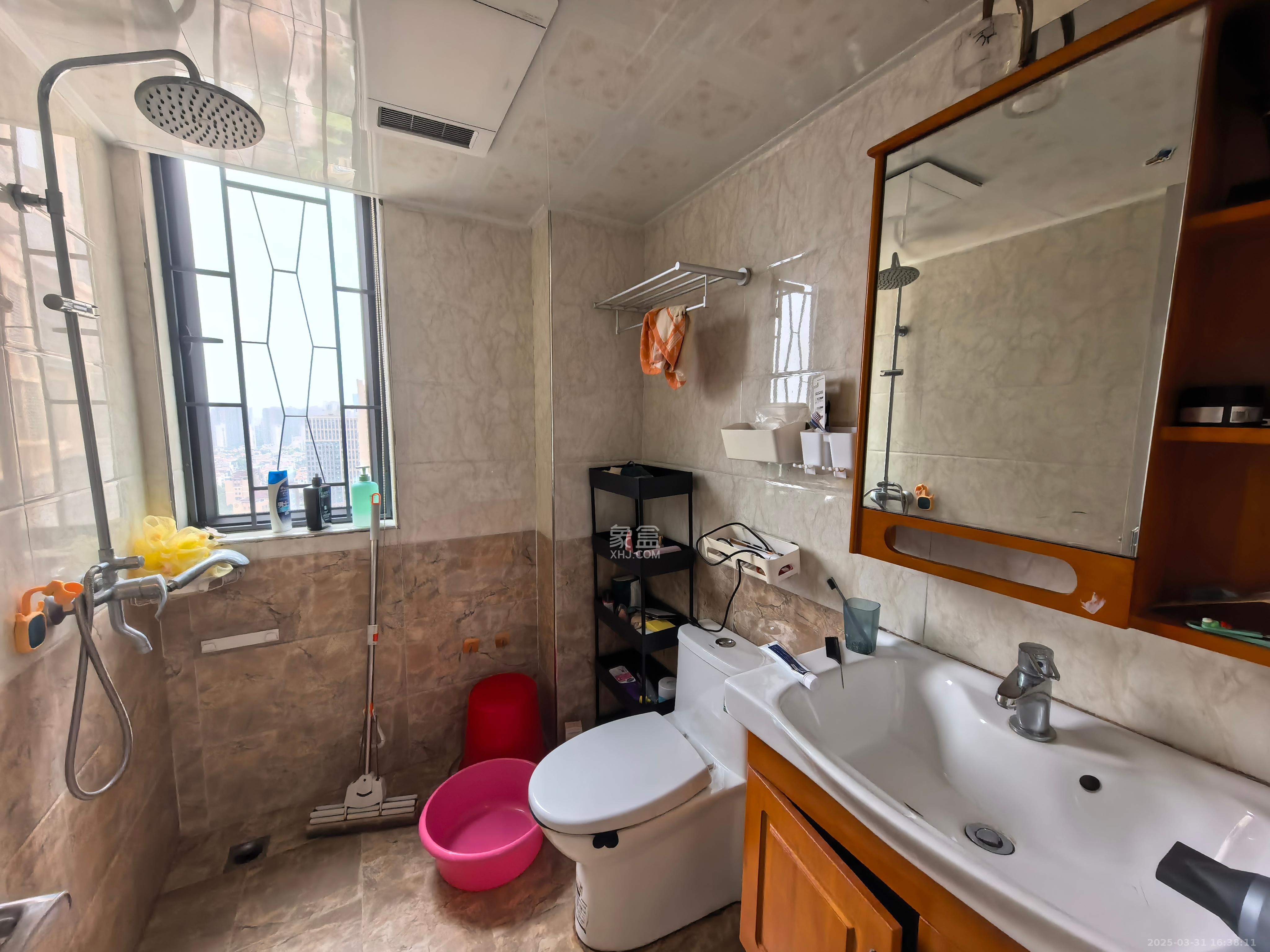 深业睿城 3室2厅2卫 3000.0元/月 深业睿城 3室2厅2卫 3000.0元/月室内图