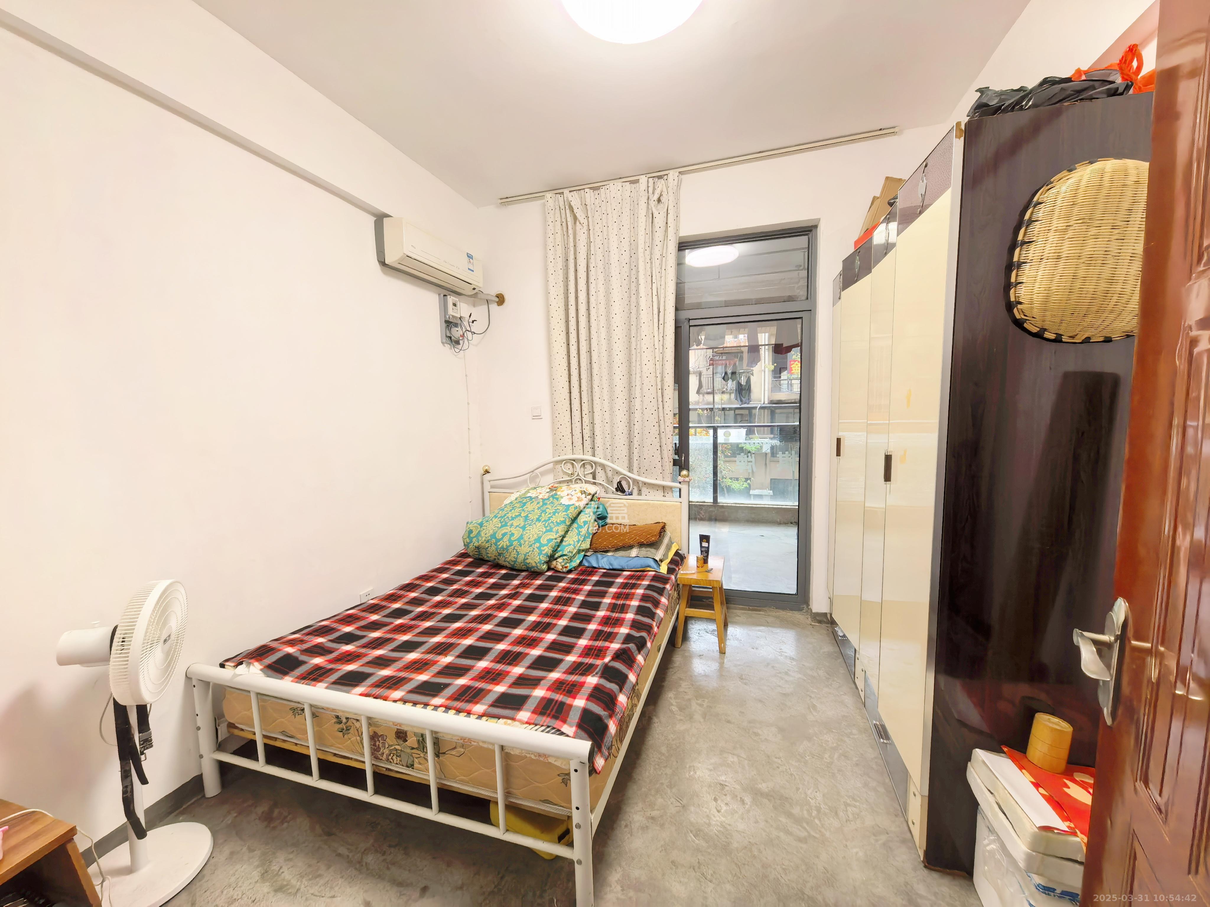 中城丽景香山园 3室2厅1卫 2200.0元/月 中城丽景香山园 3室2厅1卫 2200.0元/月室内图