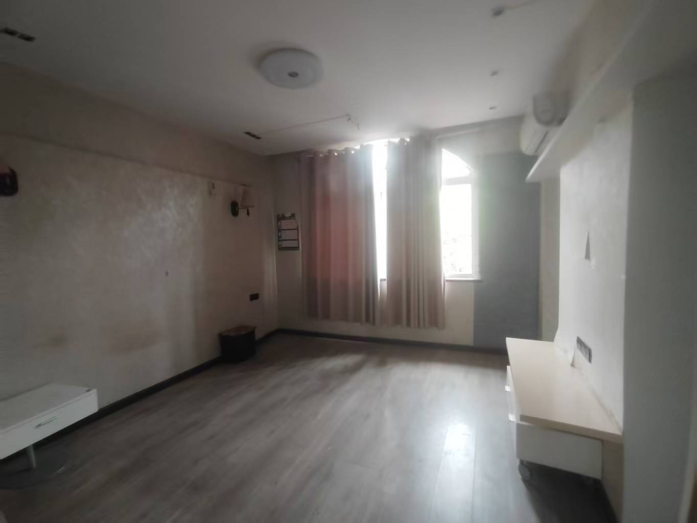 源园新村  7室2厅1卫    199.0万室内图