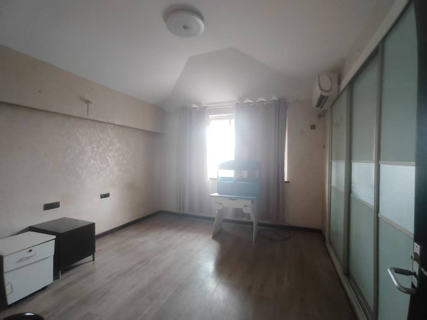 源园新村  7室2厅1卫    199.0万室内图