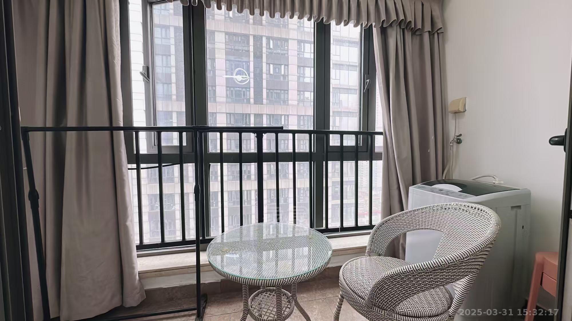 大汉希尔顿 1室1厅1卫 1400.0元/月 大汉希尔顿 1室1厅1卫 1400.0元/月室内图