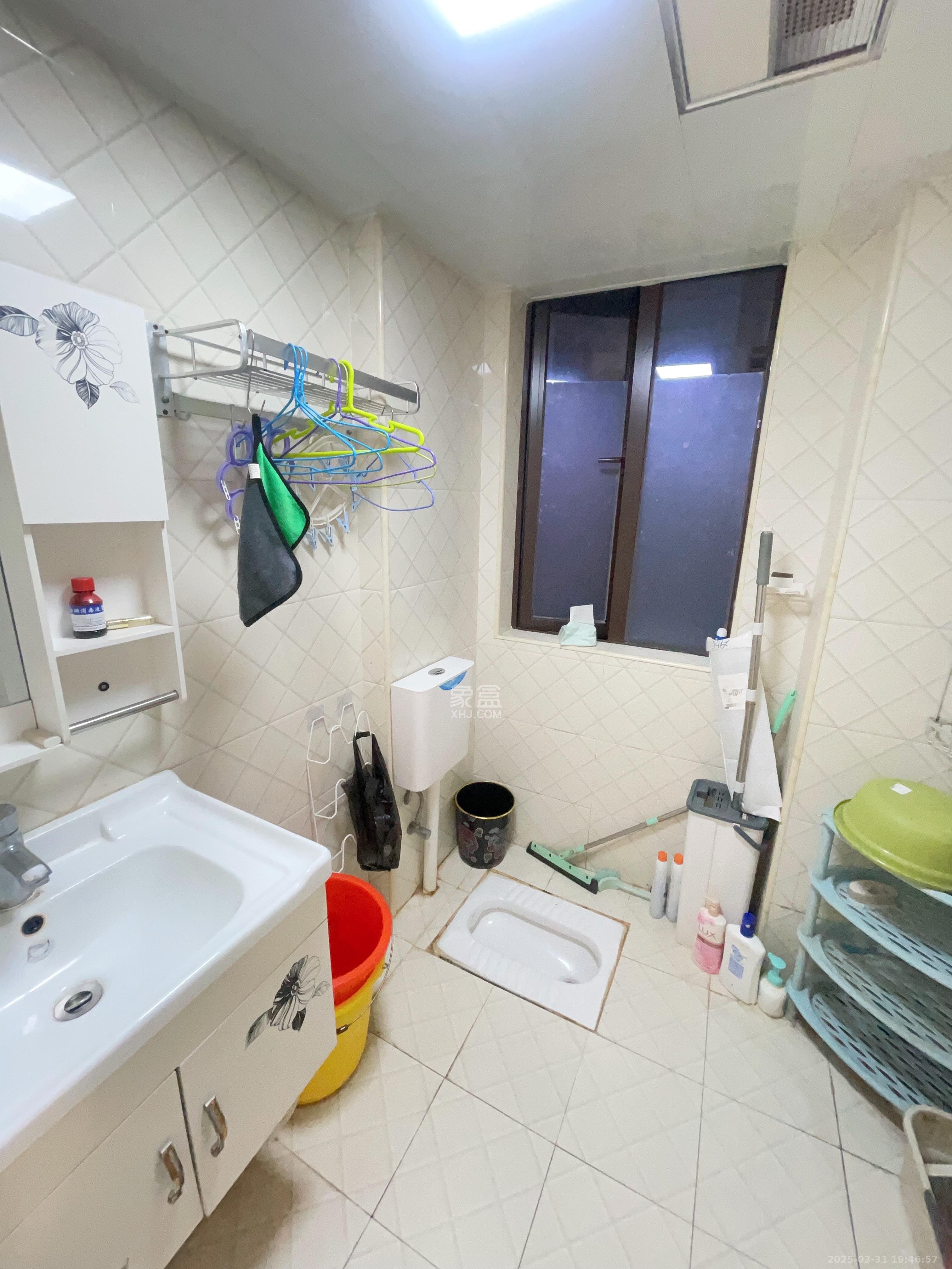 梅溪鑫苑名家 3室2厅1卫 2100.0元/月 梅溪鑫苑名家 3室2厅1卫 2100.0元/月室内图