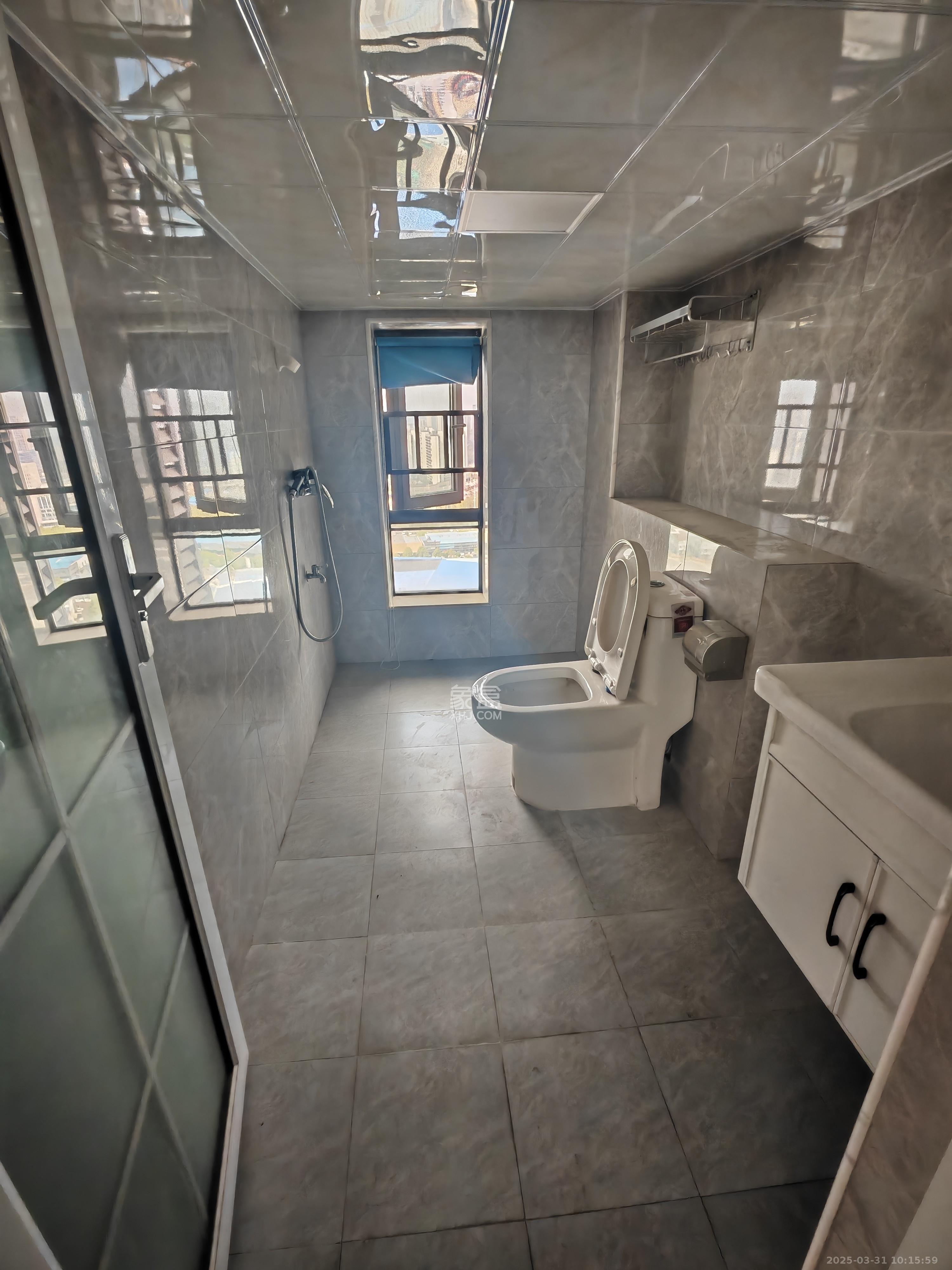 万科金色梦想B区 3室2厅2卫 2600.0元/月 万科金色梦想B区 3室2厅2卫 2600.0元/月室内图