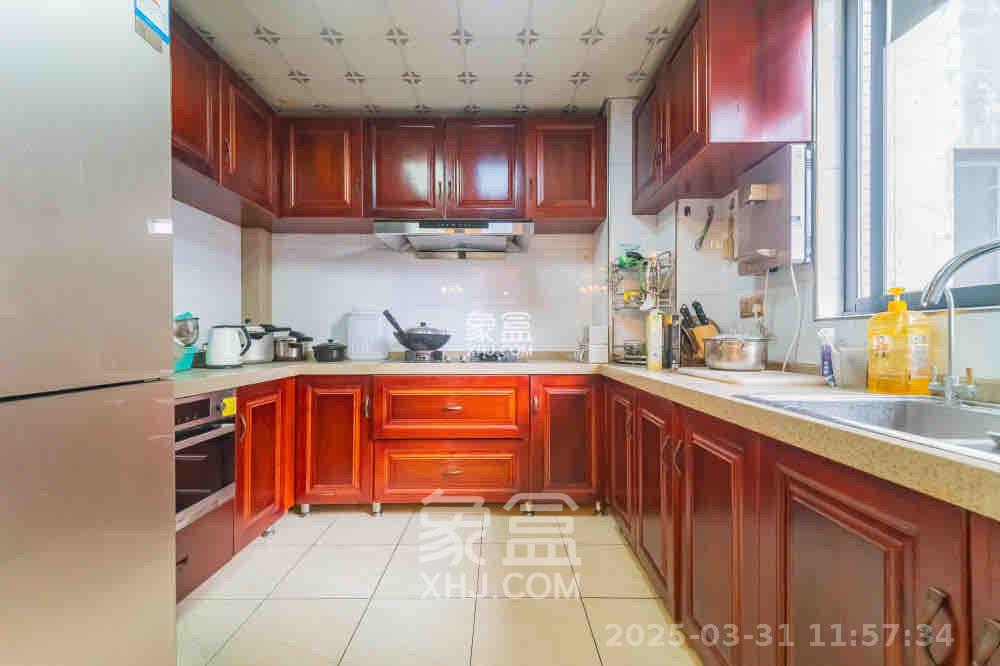 华润凤凰城二期  4室2厅2卫    3000.0元/月 华润凤凰城二期  4室2厅2卫    3000.0元/月室内图