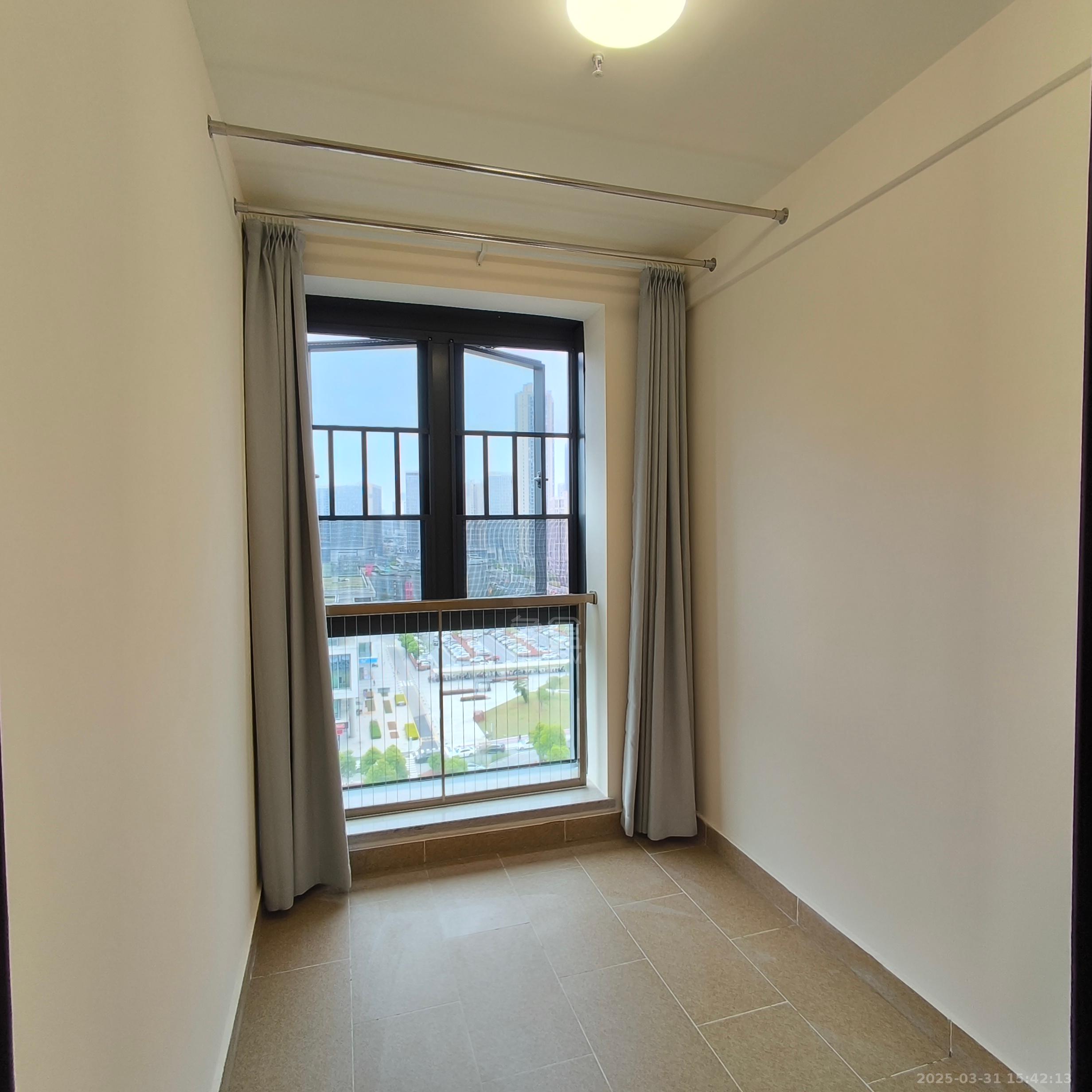 恒大华府 1室1厅1卫 1500.0元/月 恒大华府 1室1厅1卫 1500.0元/月室内图