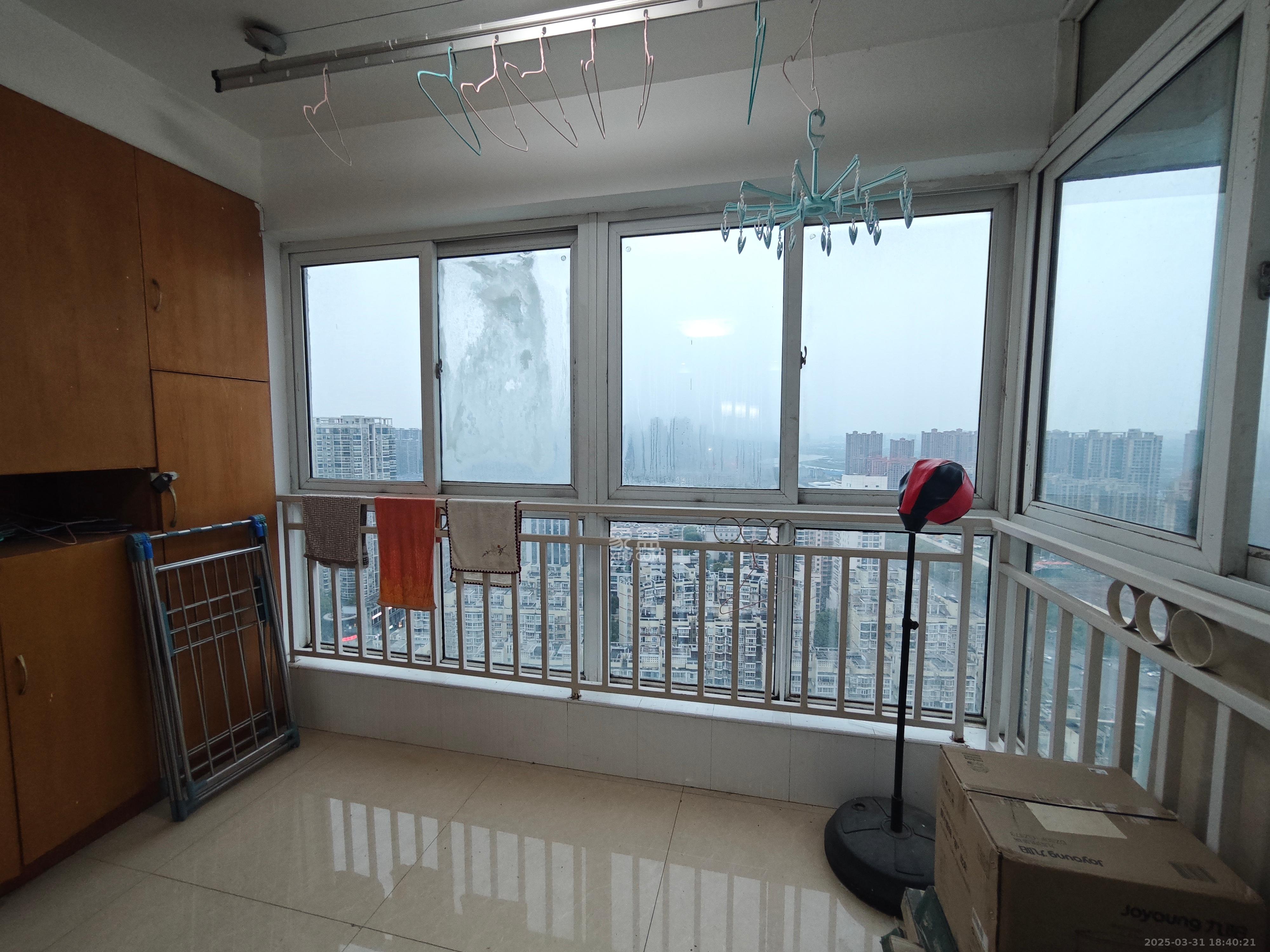 先锋水韵花都 3室2厅1卫 2800.0元/月 先锋水韵花都 3室2厅1卫 2800.0元/月室内图