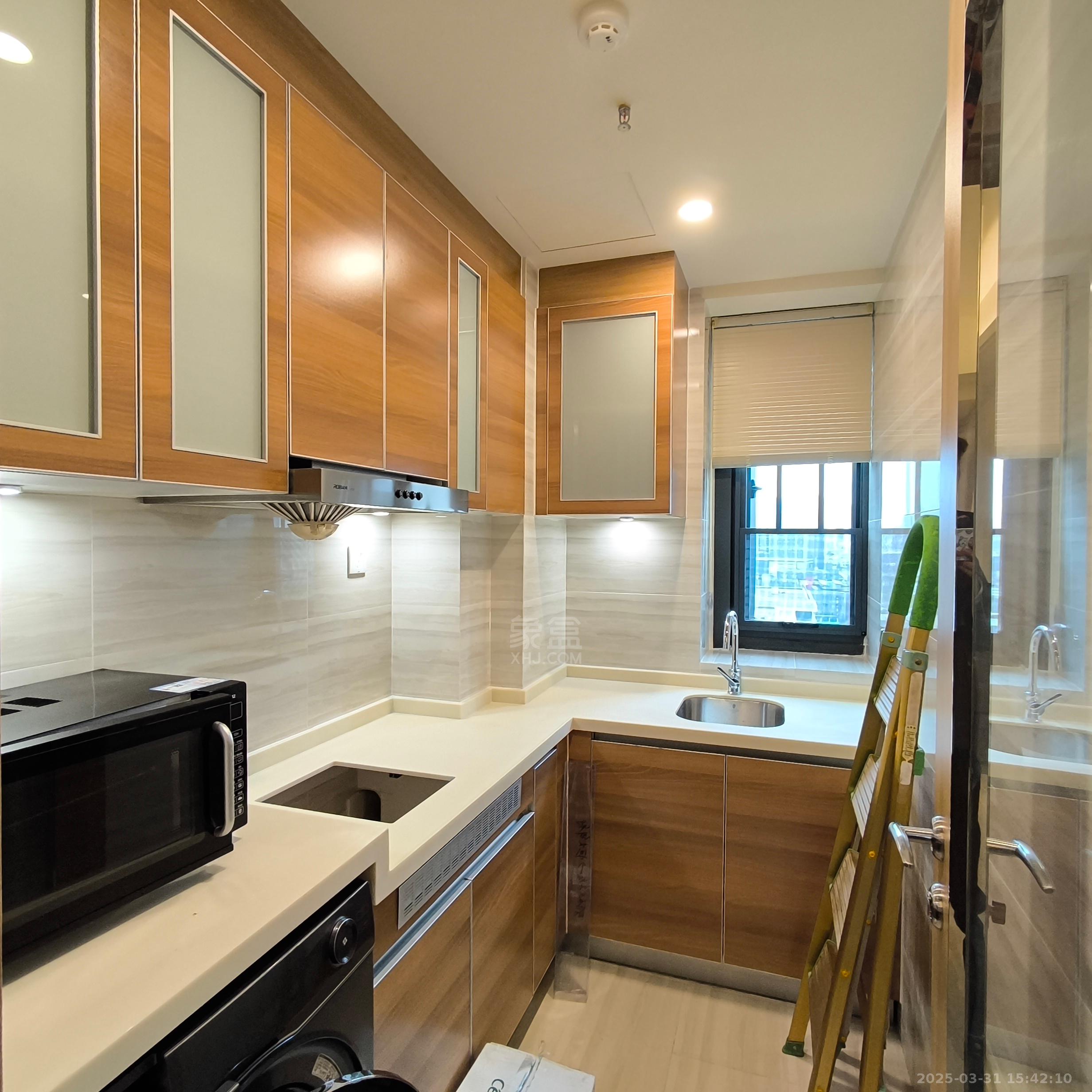 恒大华府 1室1厅1卫 1500.0元/月 恒大华府 1室1厅1卫 1500.0元/月室内图