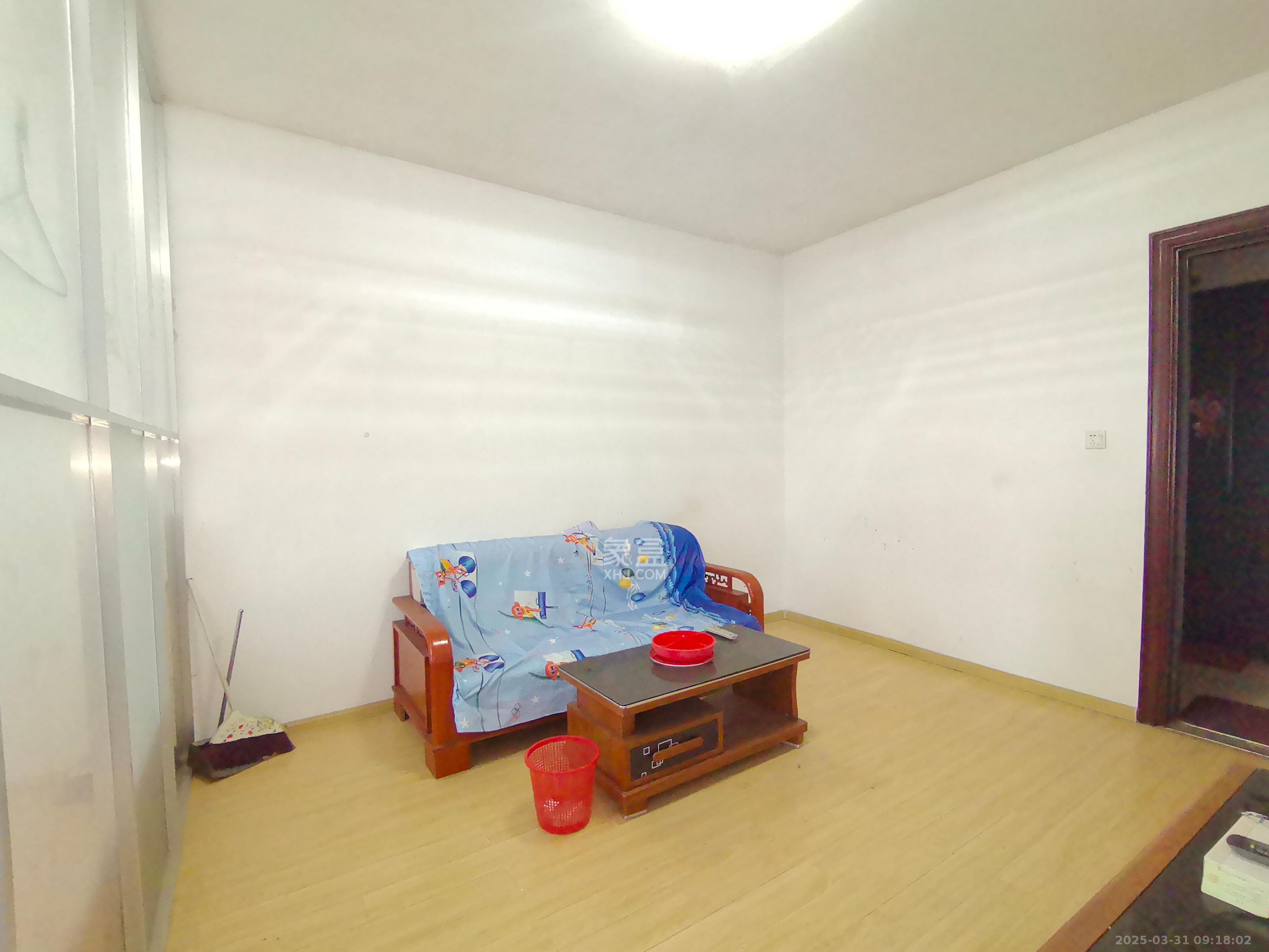 碧桂园  1室1厅1卫    800.0元/月 碧桂园  1室1厅1卫    800.0元/月