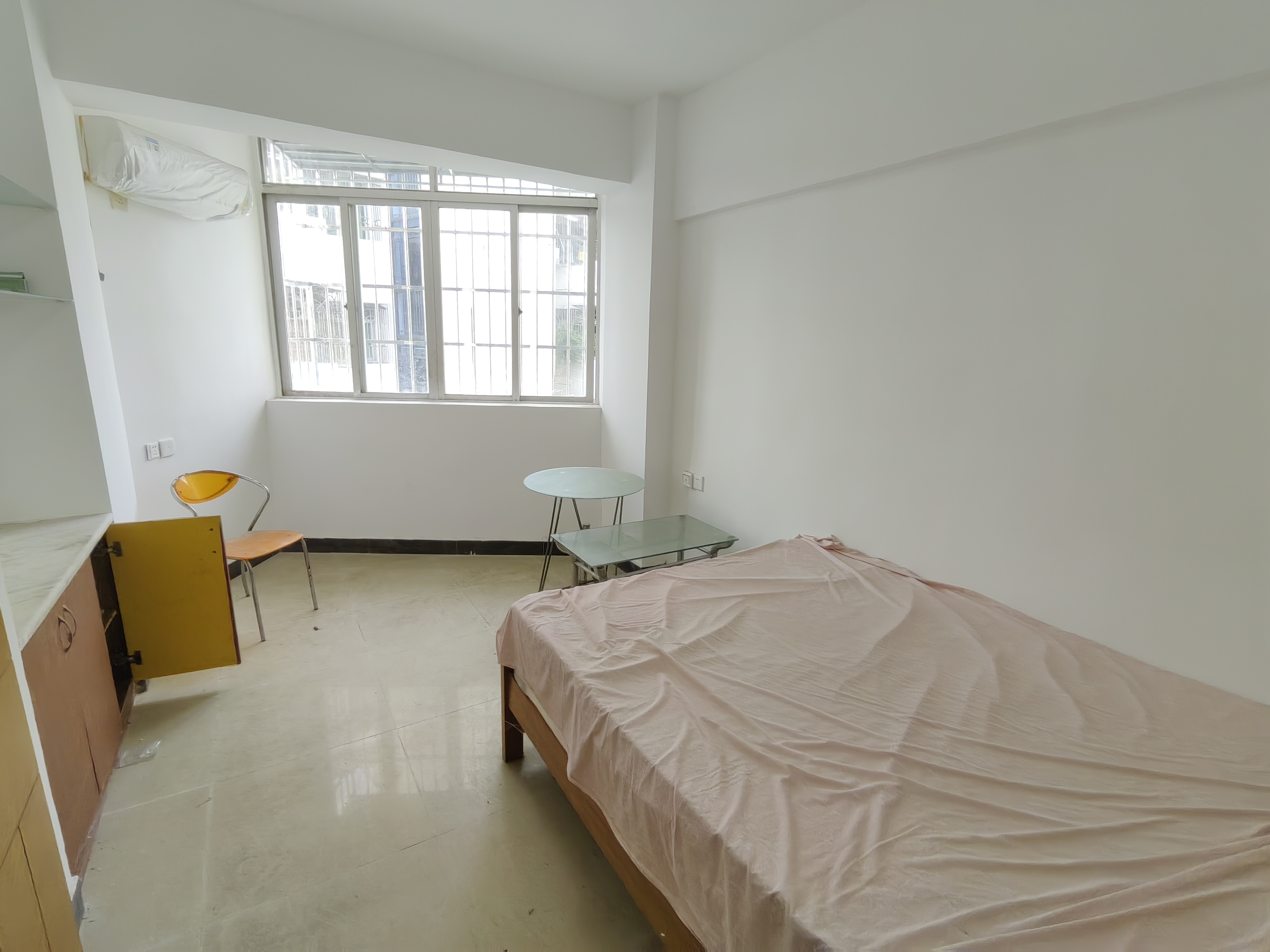 公园雅舍 1室1厅1卫 1000.0元/月 公园雅舍 1室1厅1卫 1000.0元/月室内图