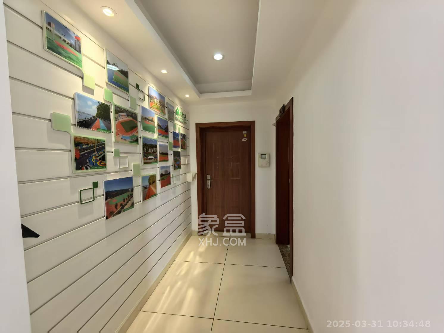 中城丽景香山园 6室2厅2卫 4500.0元/月 中城丽景香山园 6室2厅2卫 4500.0元/月室内图