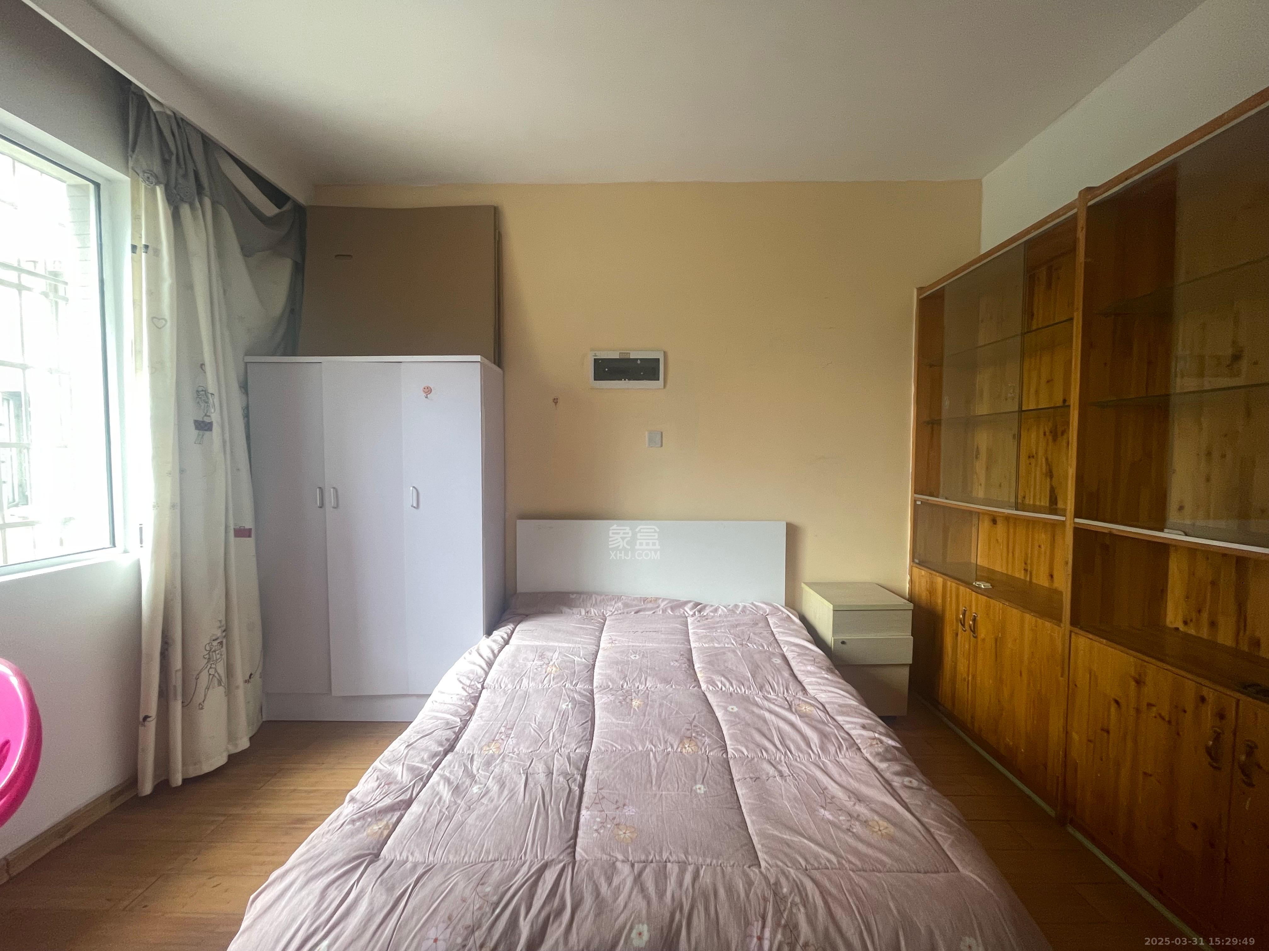 麓山枫情 1室1厅1卫 900.0元/月 麓山枫情 1室1厅1卫 900.0元/月室内图