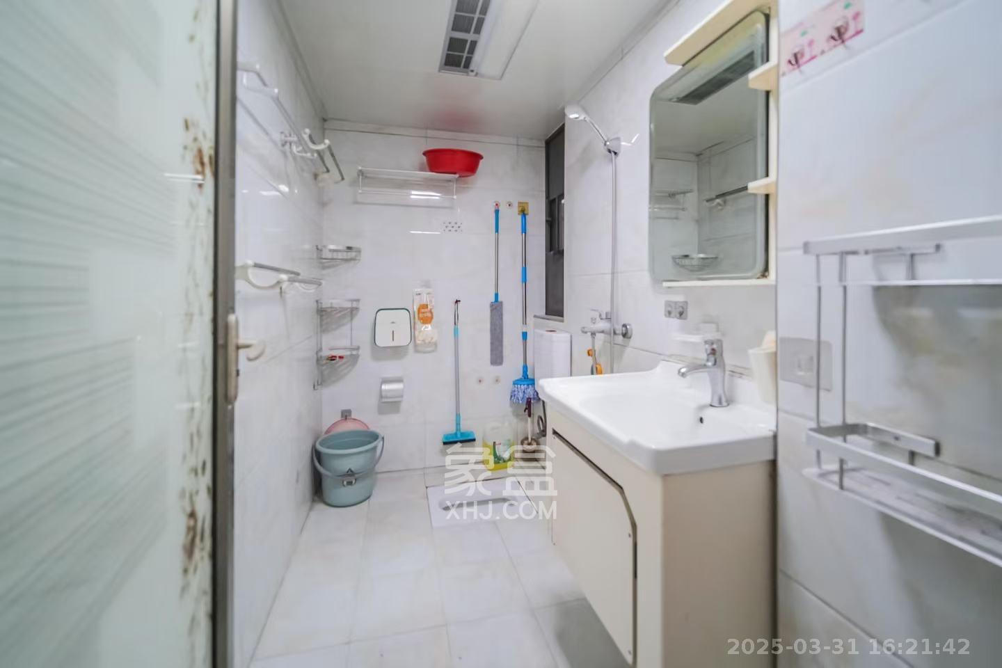 绿地之窗 1室1厅1卫 1500.0元/月 绿地之窗 1室1厅1卫 1500.0元/月室内图