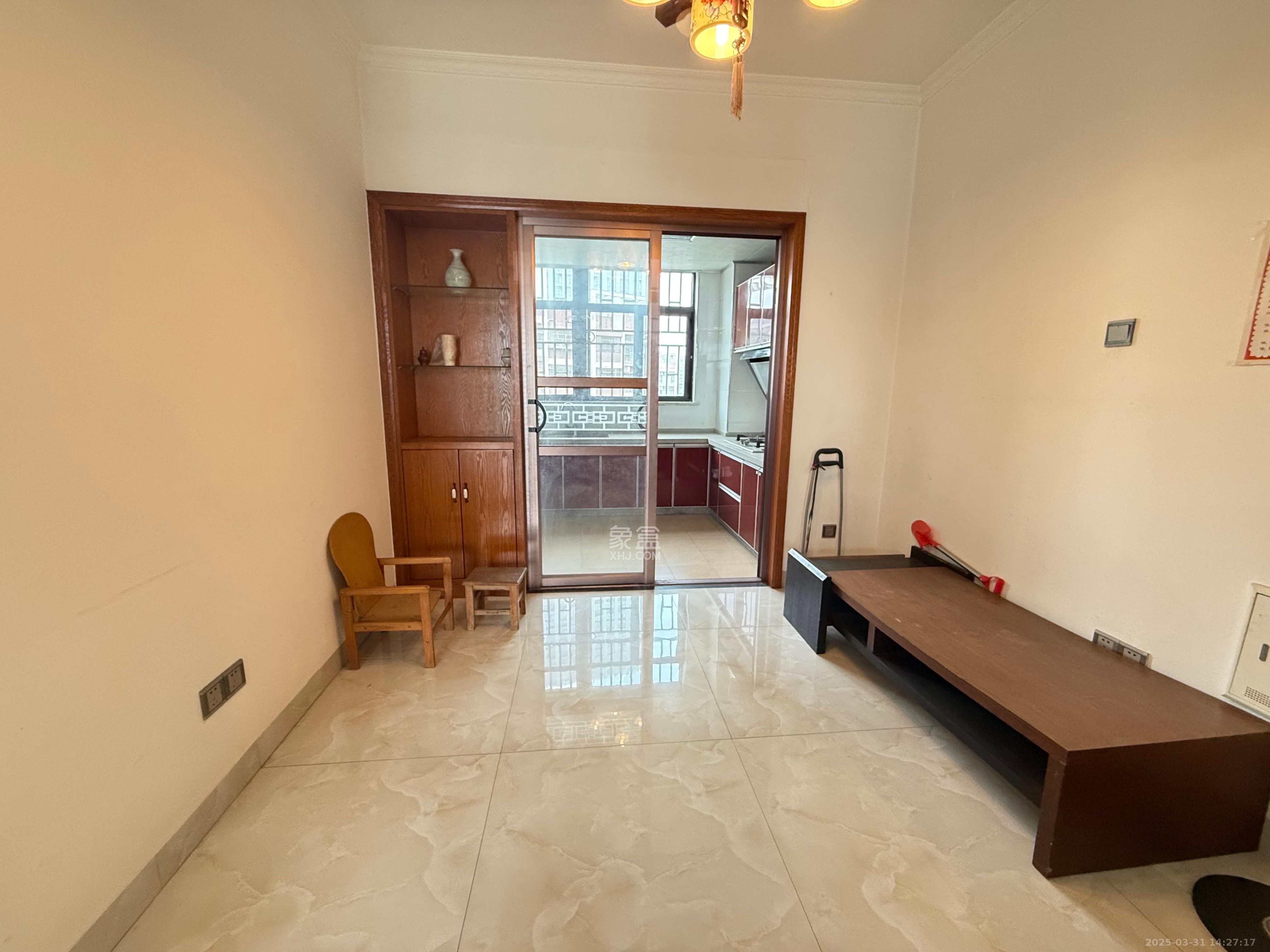 幸福里润城(幸福里二期) 3室2厅1卫 2500.0元/月 幸福里润城(幸福里二期) 3室2厅1卫 2500.0元/月室内图