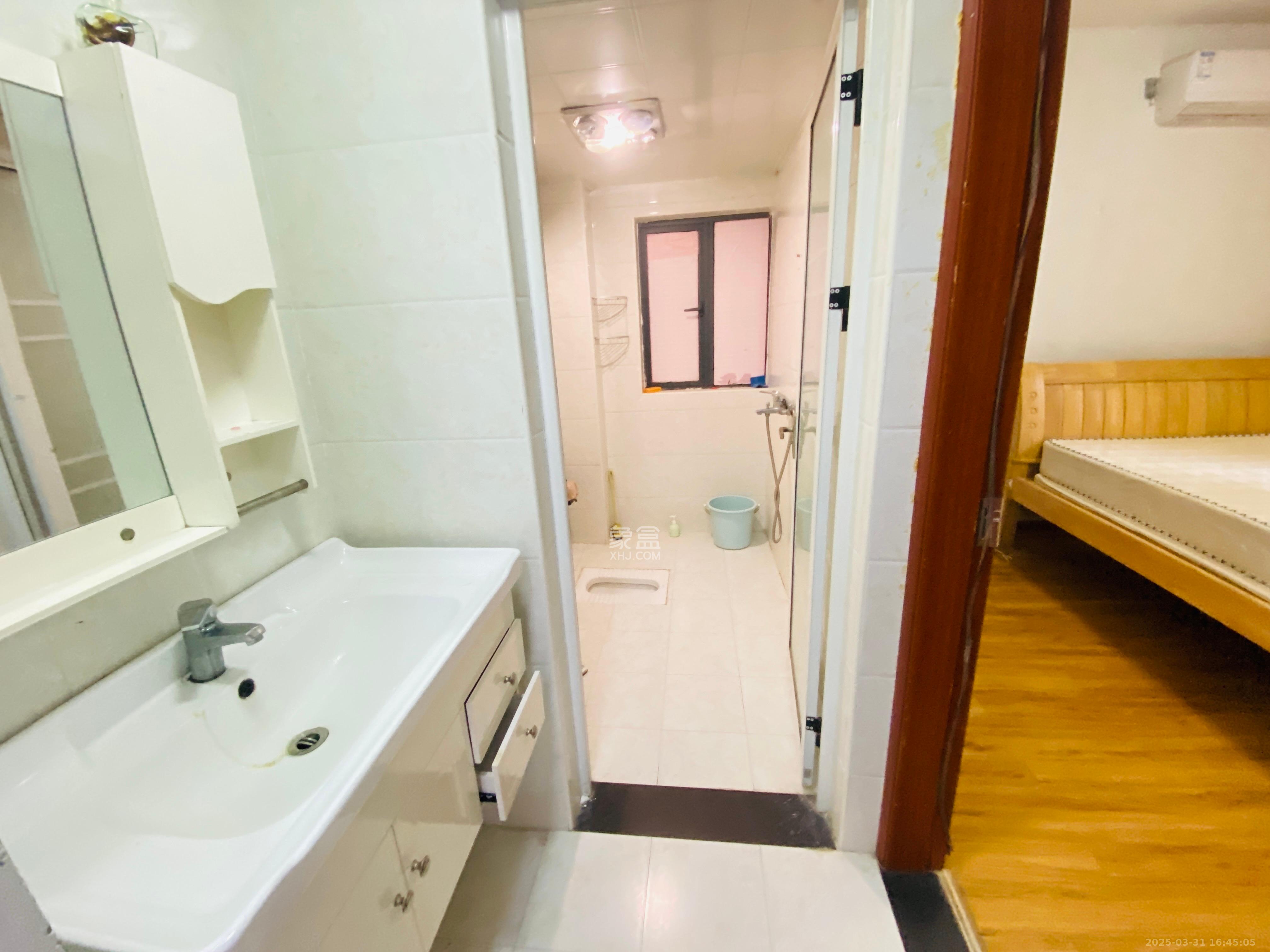 荣盛花语书苑 3室2厅1卫 2300.0元/月 荣盛花语书苑 3室2厅1卫 2300.0元/月室内图