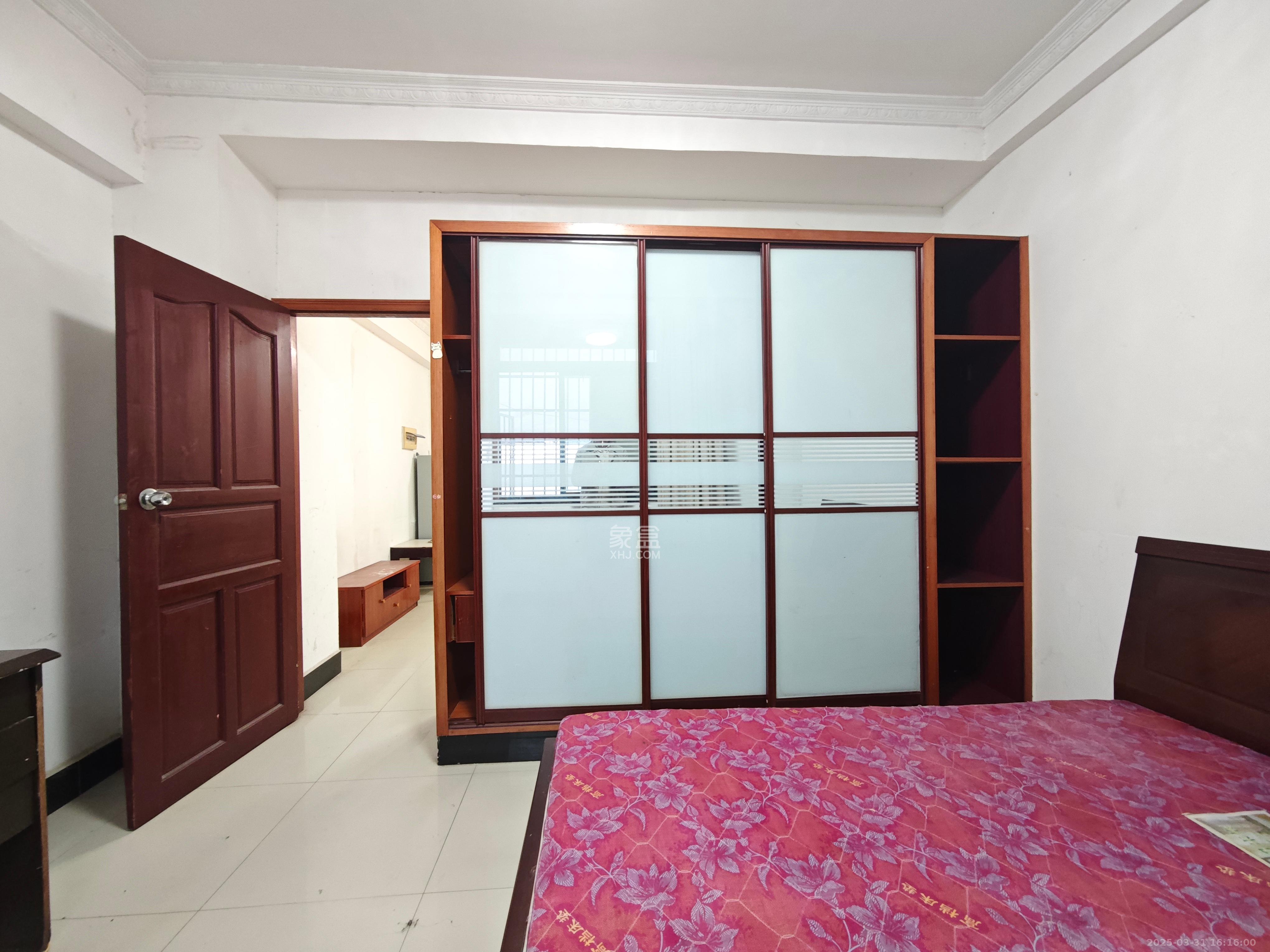 湘聚大厦 1室0厅1卫 1500.0元/月 湘聚大厦 1室0厅1卫 1500.0元/月室内图