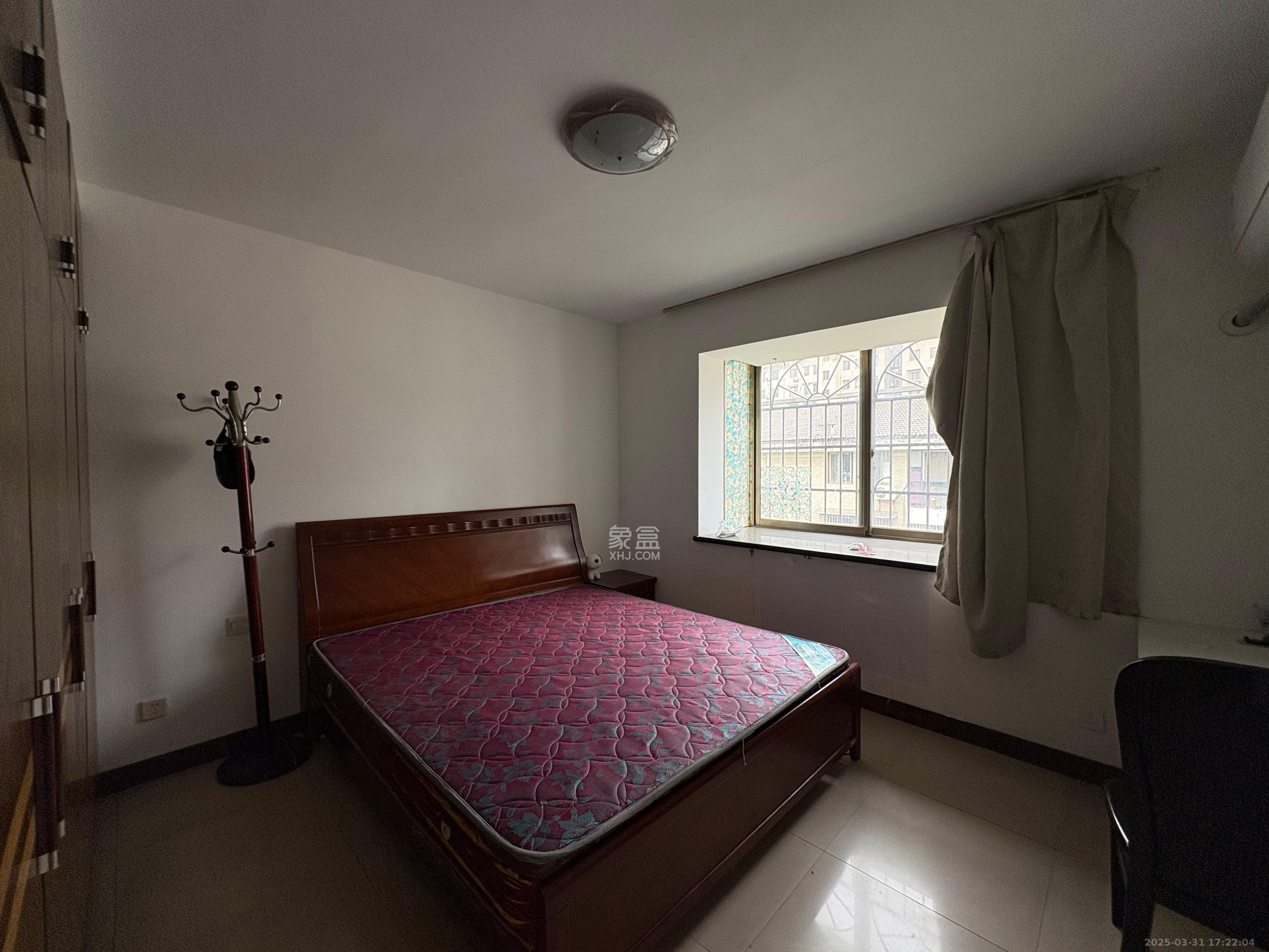 雄海花园 3室2厅2卫 2600.0元/月 雄海花园 3室2厅2卫 2600.0元/月室内图