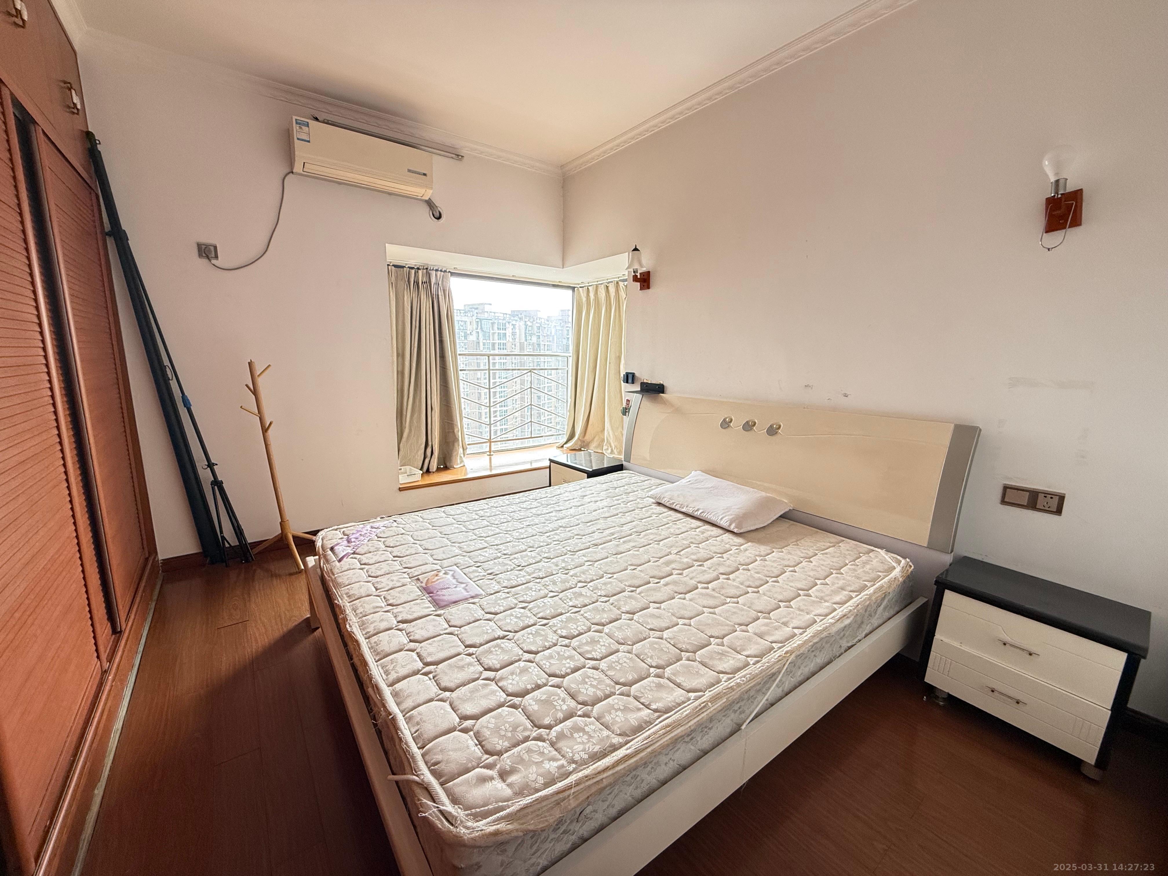 幸福里润城(幸福里二期) 3室2厅1卫 2500.0元/月 幸福里润城(幸福里二期) 3室2厅1卫 2500.0元/月室内图