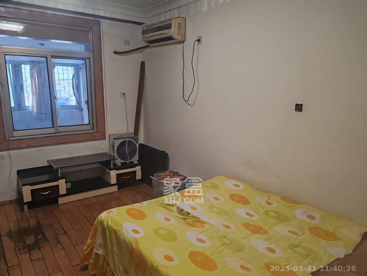 湘银公寓 3室2厅2卫 2100.0元/月 湘银公寓 3室2厅2卫 2100.0元/月室内图