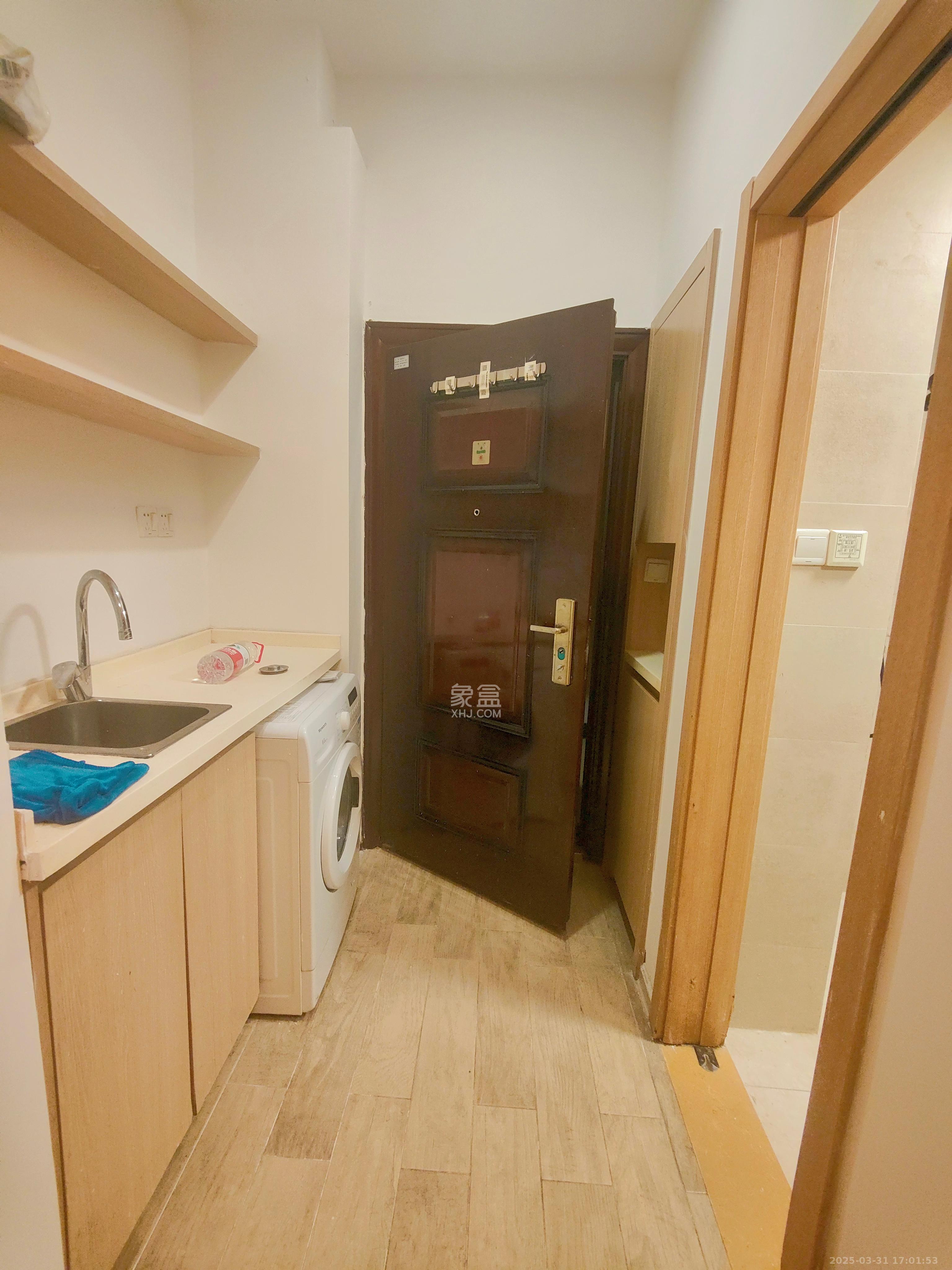 兰亭湾畔 1室1厅1卫 1000.0元/月 兰亭湾畔 1室1厅1卫 1000.0元/月室内图