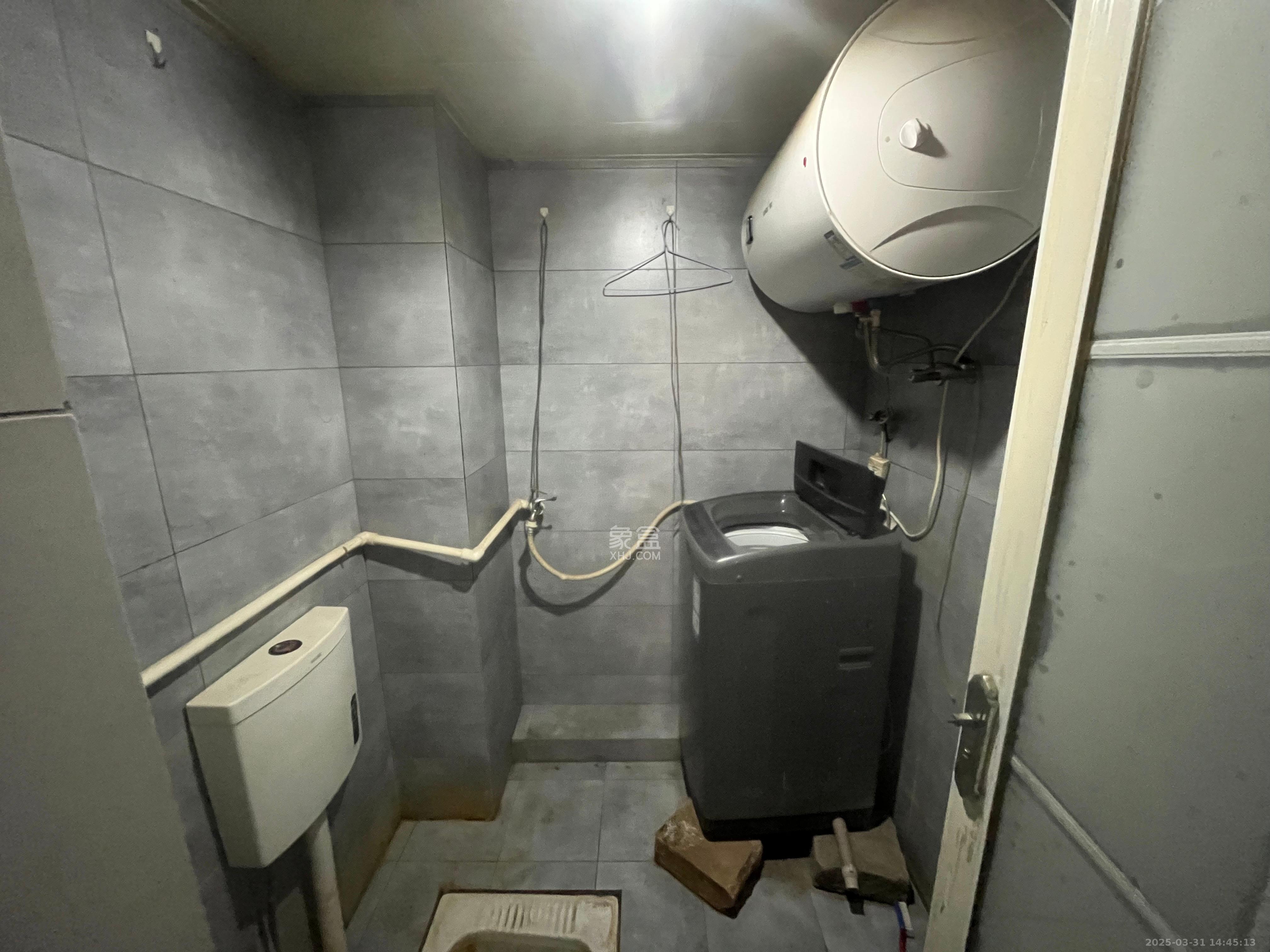 上河国际C区 4室1厅1卫 2200.0元/月 上河国际C区 4室1厅1卫 2200.0元/月室内图