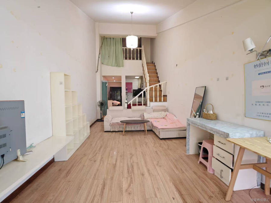 维港十字街 1室1厅1卫 1200.0元/月 维港十字街 1室1厅1卫 1200.0元/月室内图