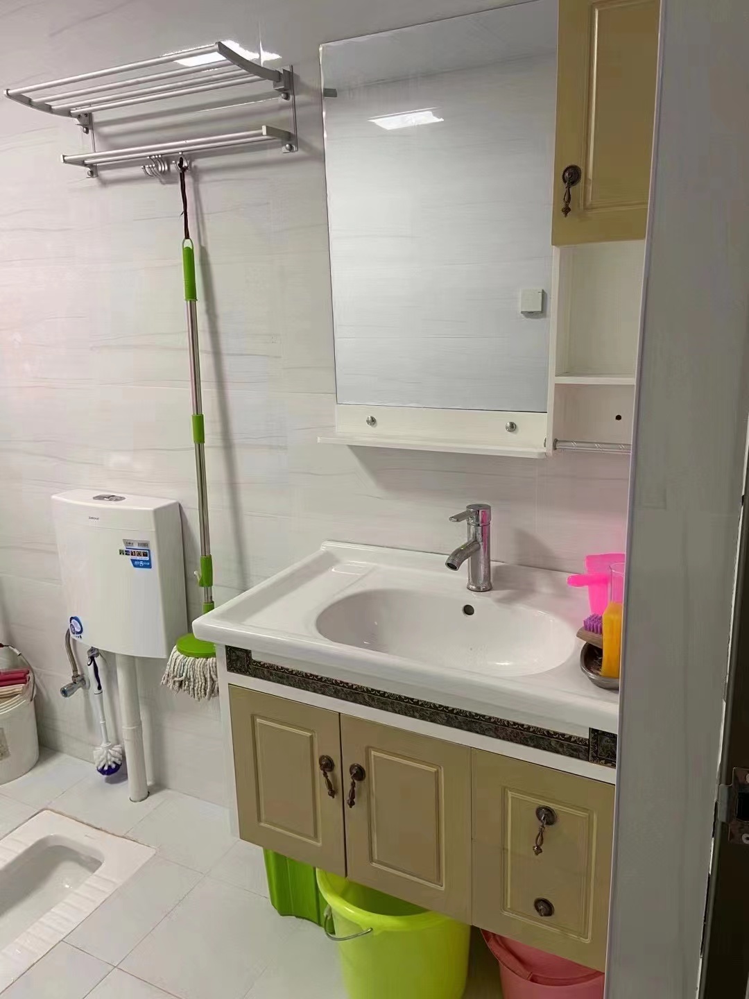 云沙诗意 3室2厅2卫 1800.0元/月 云沙诗意 3室2厅2卫 1800.0元/月室内图