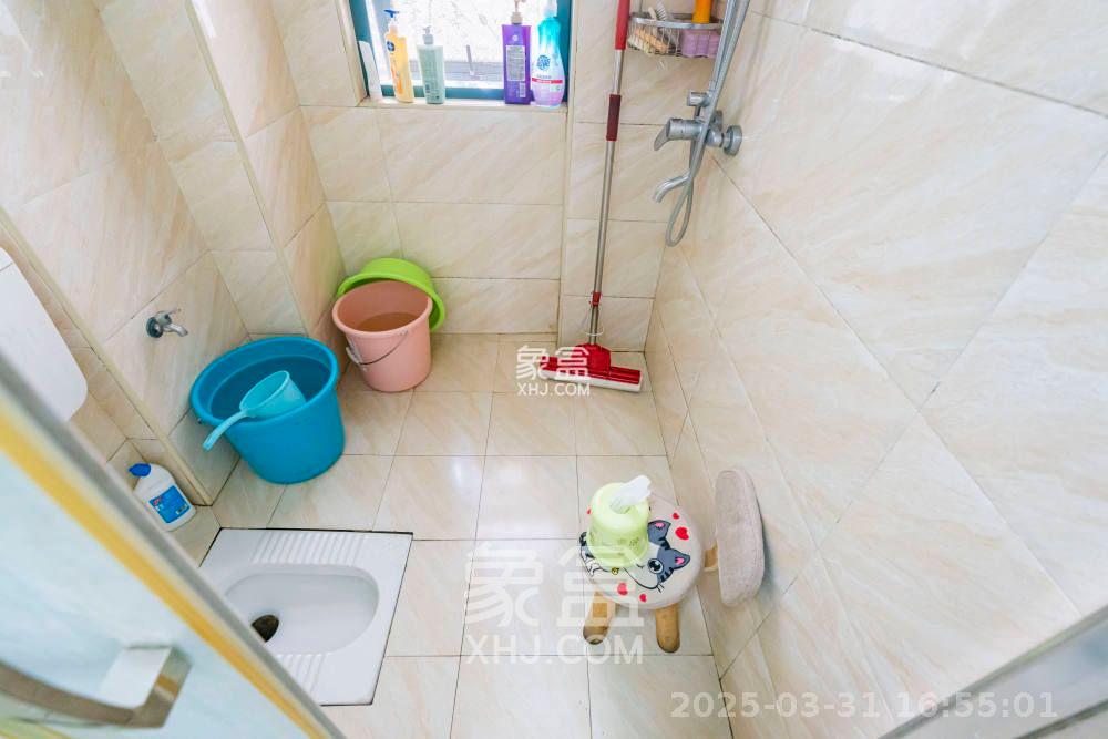 维一星城原山苑 4室2厅2卫 2700.0元/月 维一星城原山苑 4室2厅2卫 2700.0元/月室内图