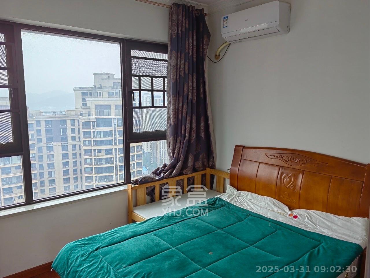 华润橡树湾  3室2厅2卫   1800.00元/月室内图