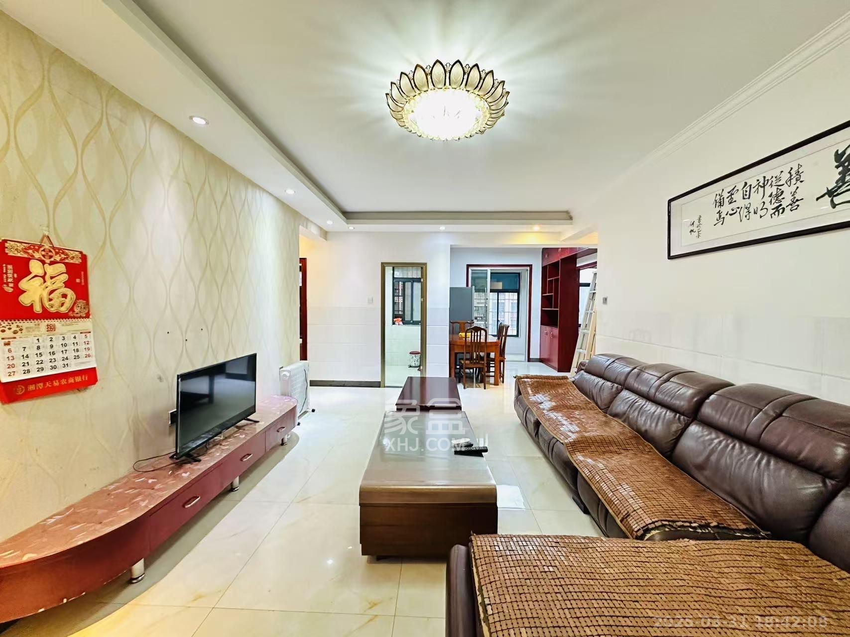 乾城(兴旺乾城) 3室2厅2卫 2600.0元/月 乾城(兴旺乾城) 3室2厅2卫 2600.0元/月室内图