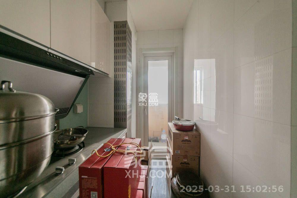 万国城(当代满庭春MOMA)一期 1室2厅2卫 4200.0元/月 万国城(当代满庭春MOMA)一期 1室2厅2卫 4200.0元/月室内图