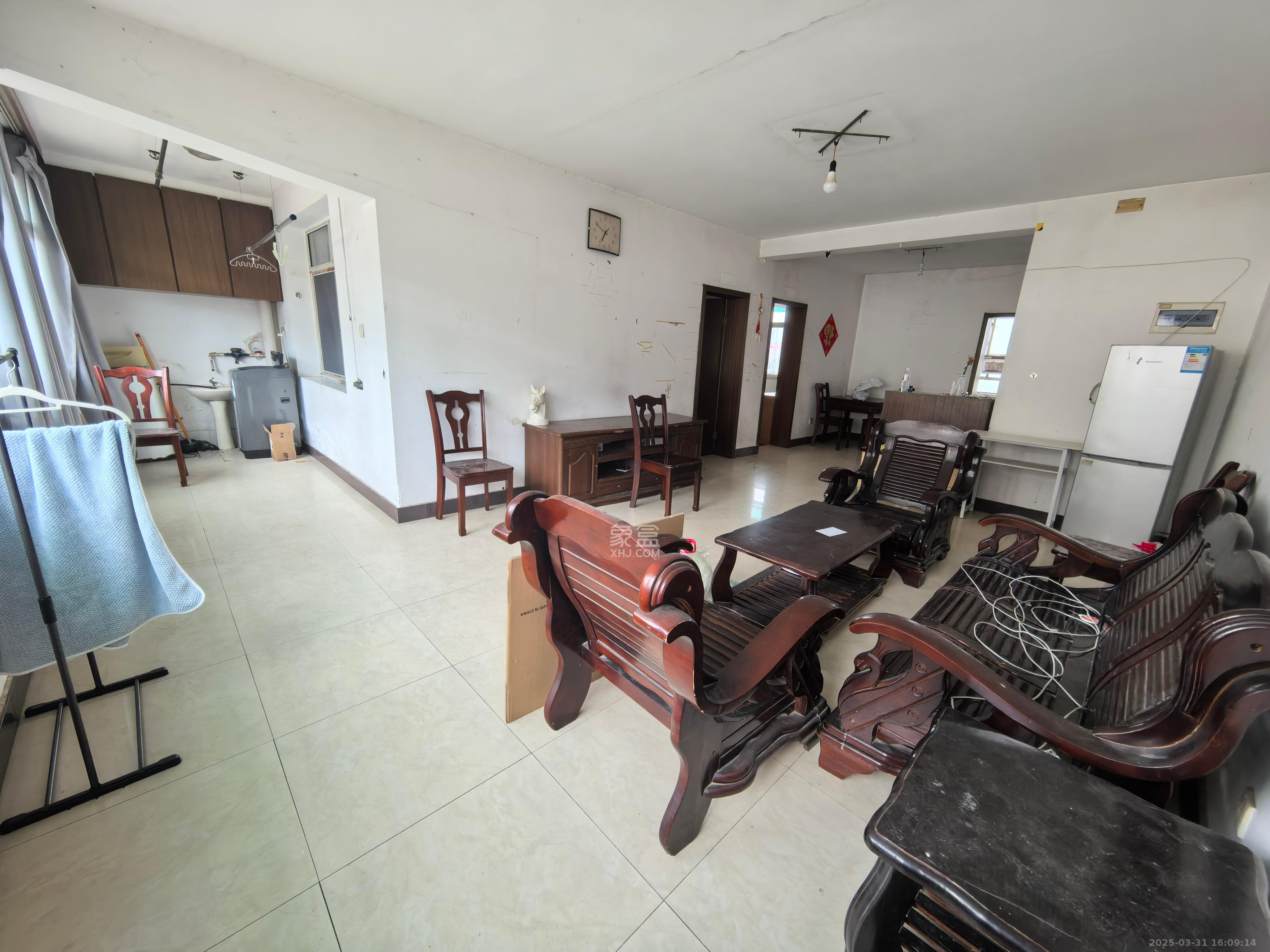 大吉小区 2室2厅1卫 1300.0元/月 大吉小区 2室2厅1卫 1300.0元/月室内图