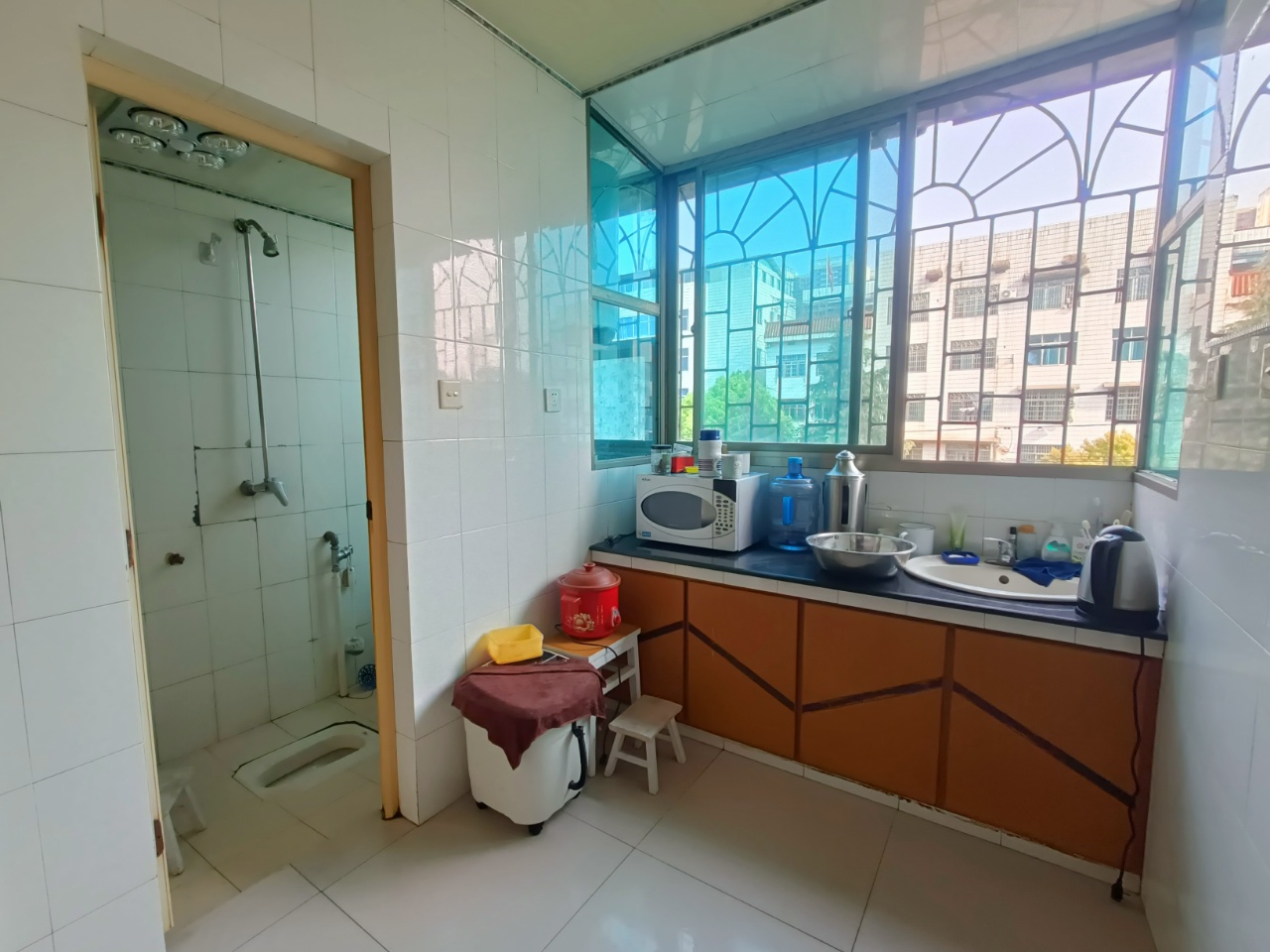 煤气公司家属楼 3室1厅1卫 32.0万 煤气公司家属楼 3室1厅1卫 32.0万客厅