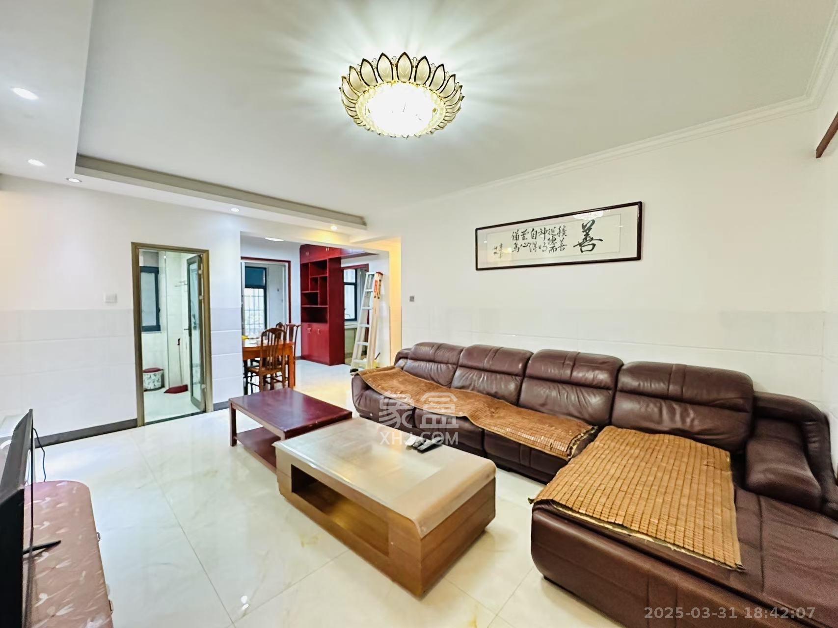 乾城(兴旺乾城) 3室2厅2卫 2600.0元/月 乾城(兴旺乾城) 3室2厅2卫 2600.0元/月室内图