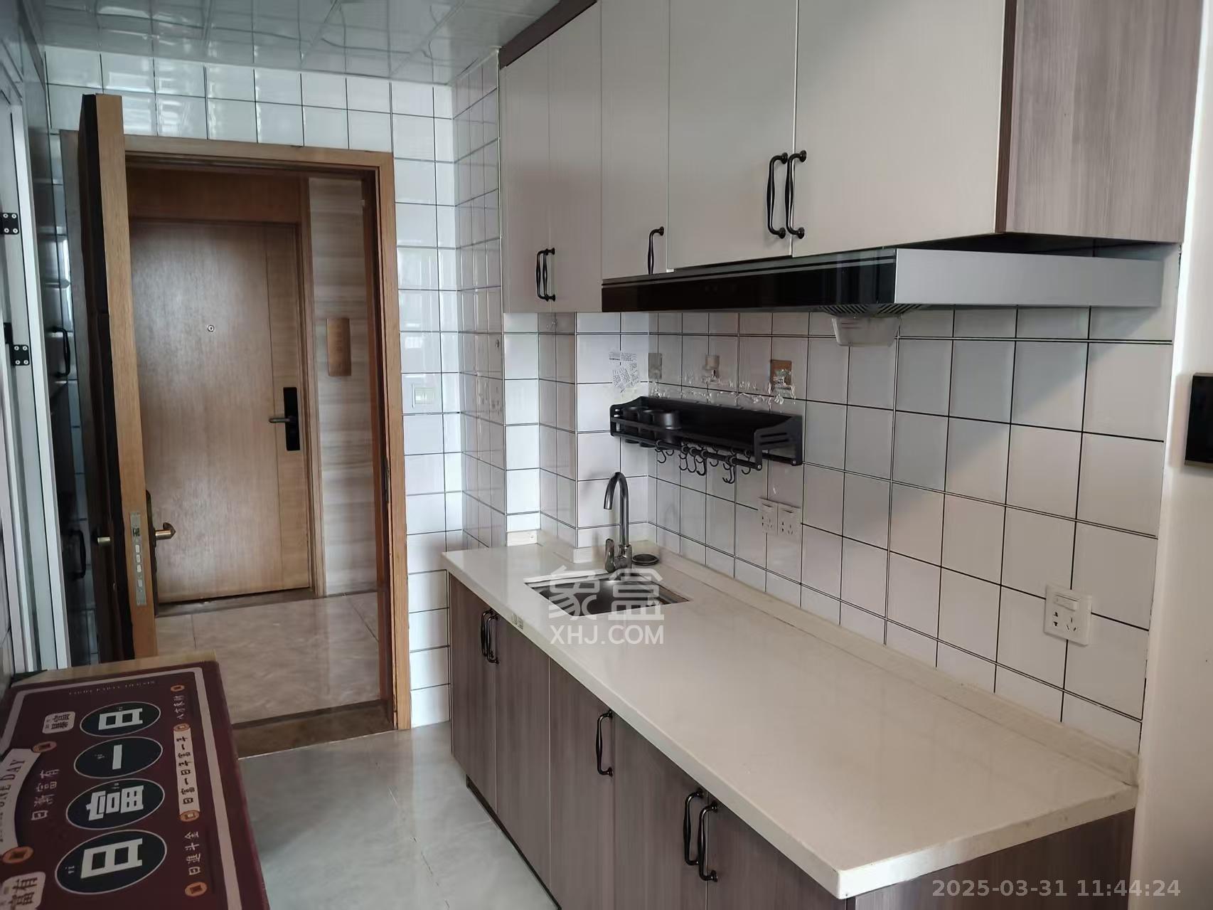 明昇壹城(明昇时代广场)三期 1室1厅1卫 1300.0元/月 明昇壹城(明昇时代广场)三期 1室1厅1卫 1300.0元/月室内图