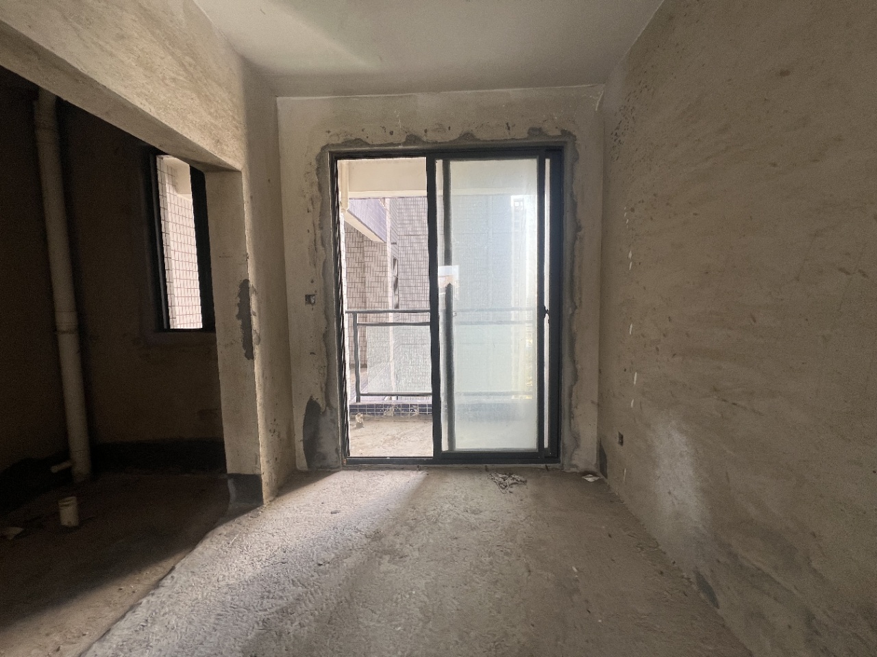 紫竹园 2室2厅1卫 123.0万 紫竹园 2室2厅1卫 123.0万客厅