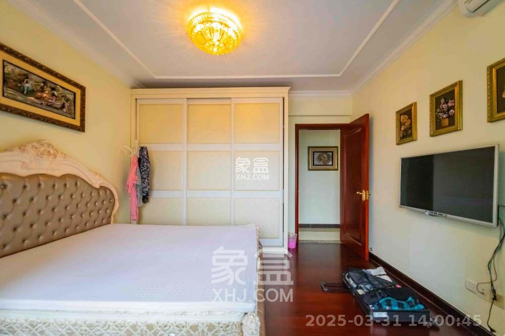 恒大绿洲 3室2厅1卫 2880.0元/月 恒大绿洲 3室2厅1卫 2880.0元/月室内图