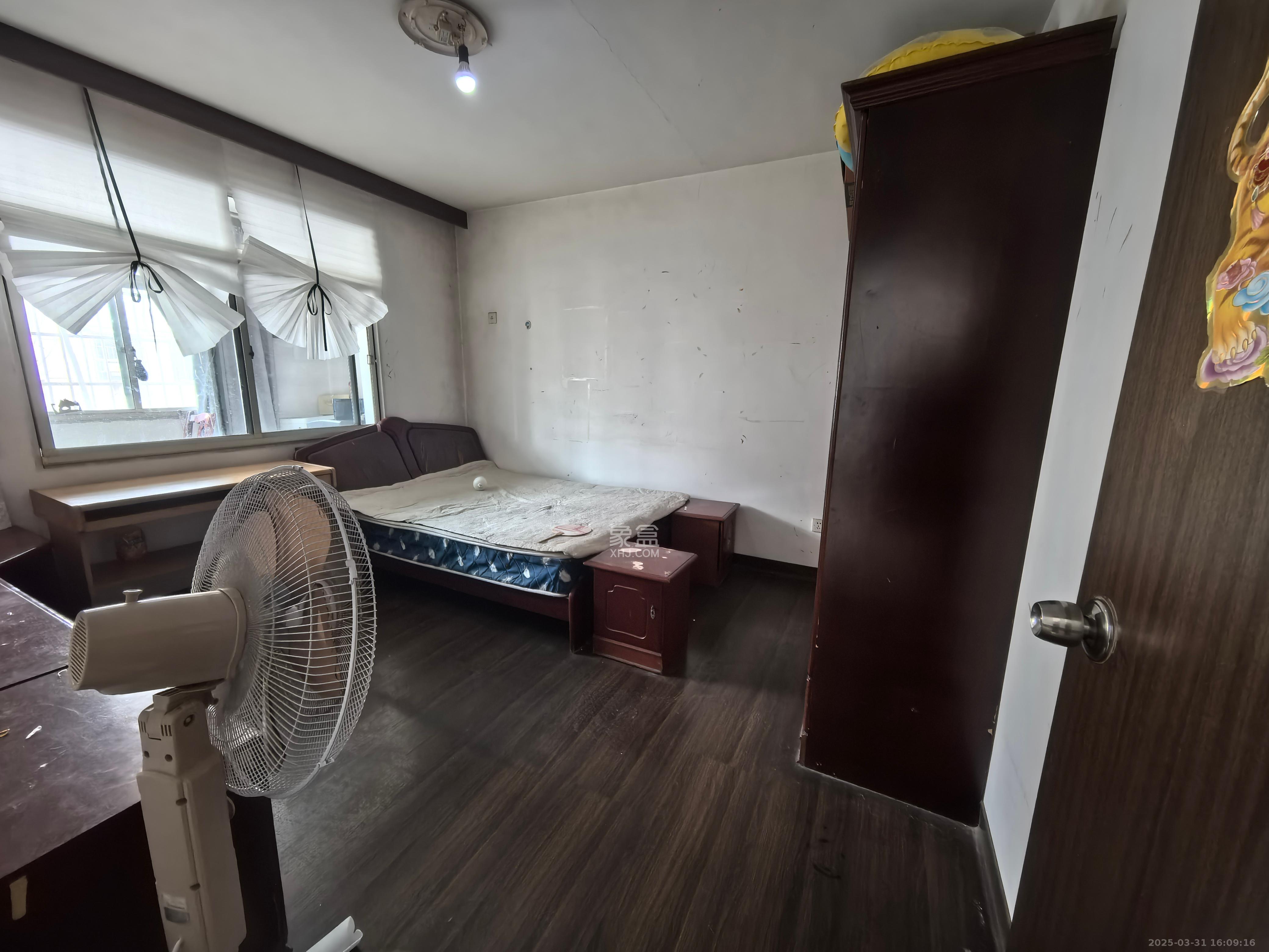 大吉小区 2室2厅1卫 1300.0元/月 大吉小区 2室2厅1卫 1300.0元/月室内图