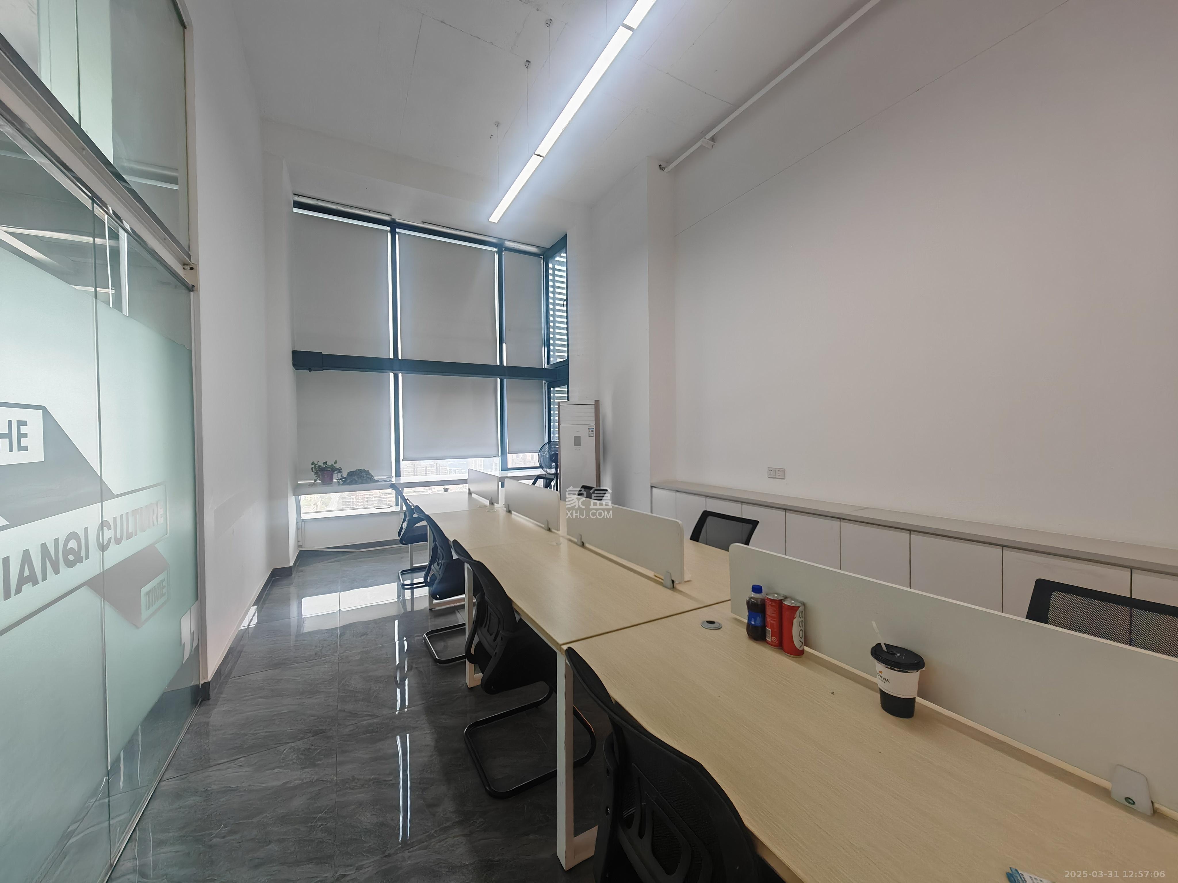 京武浪琴山三期(京武中心) 3室1厅1卫 7800.0元/月 京武浪琴山三期(京武中心) 3室1厅1卫 7800.0元/月室内图