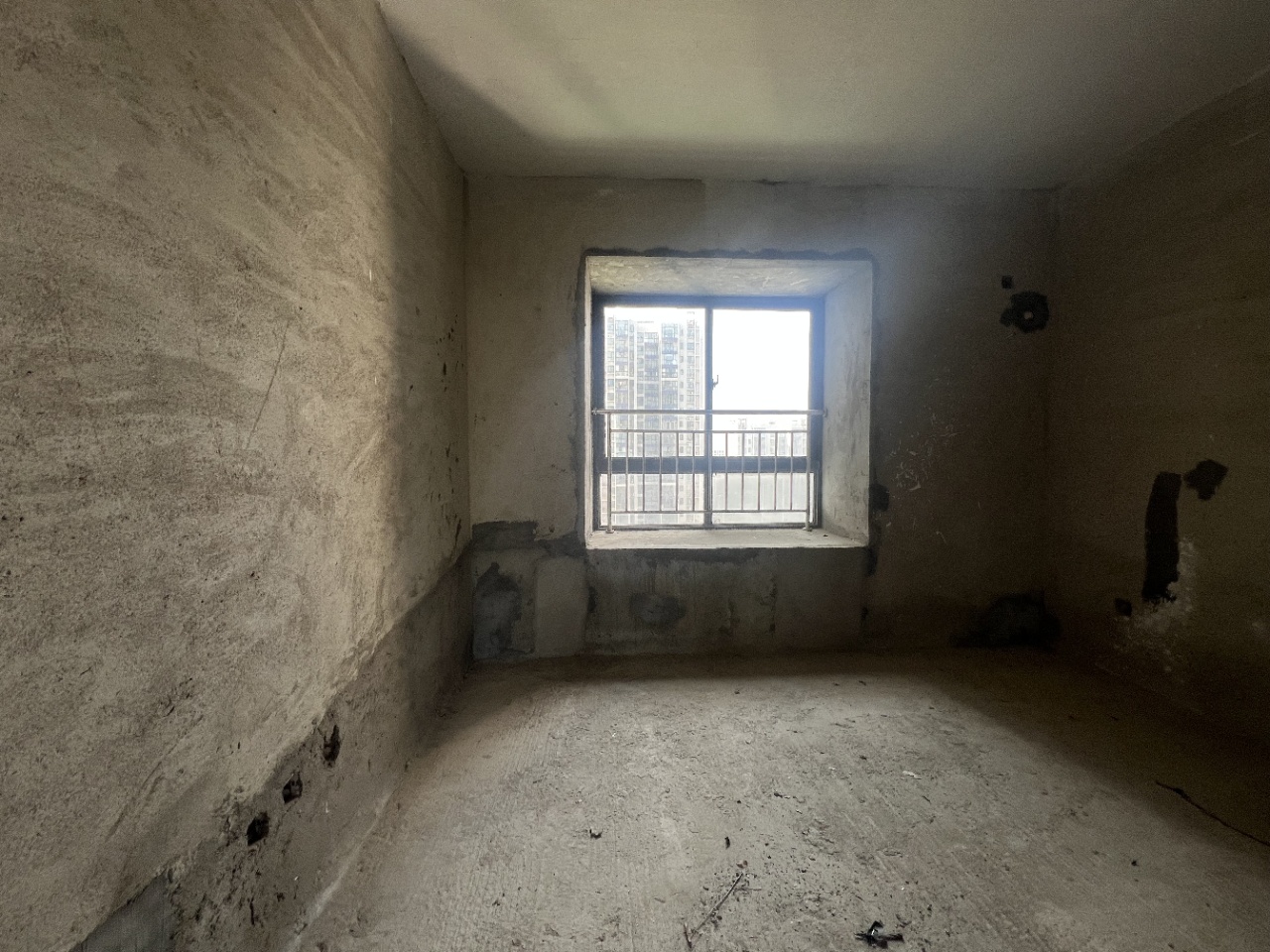 紫竹园 2室2厅1卫 123.0万 紫竹园 2室2厅1卫 123.0万客厅