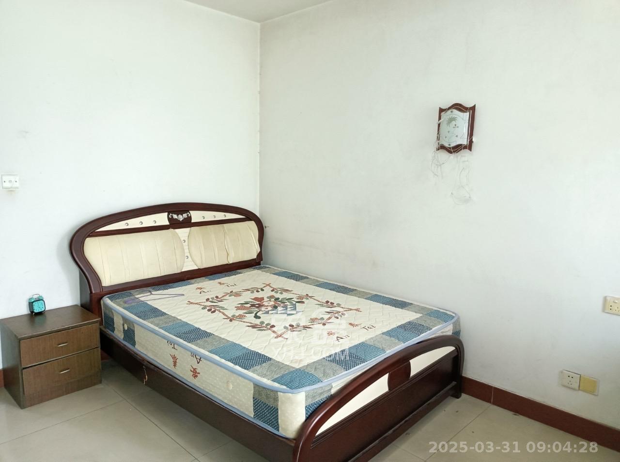 中南汽车世界  3室2厅1卫   1250.00元/月室内图